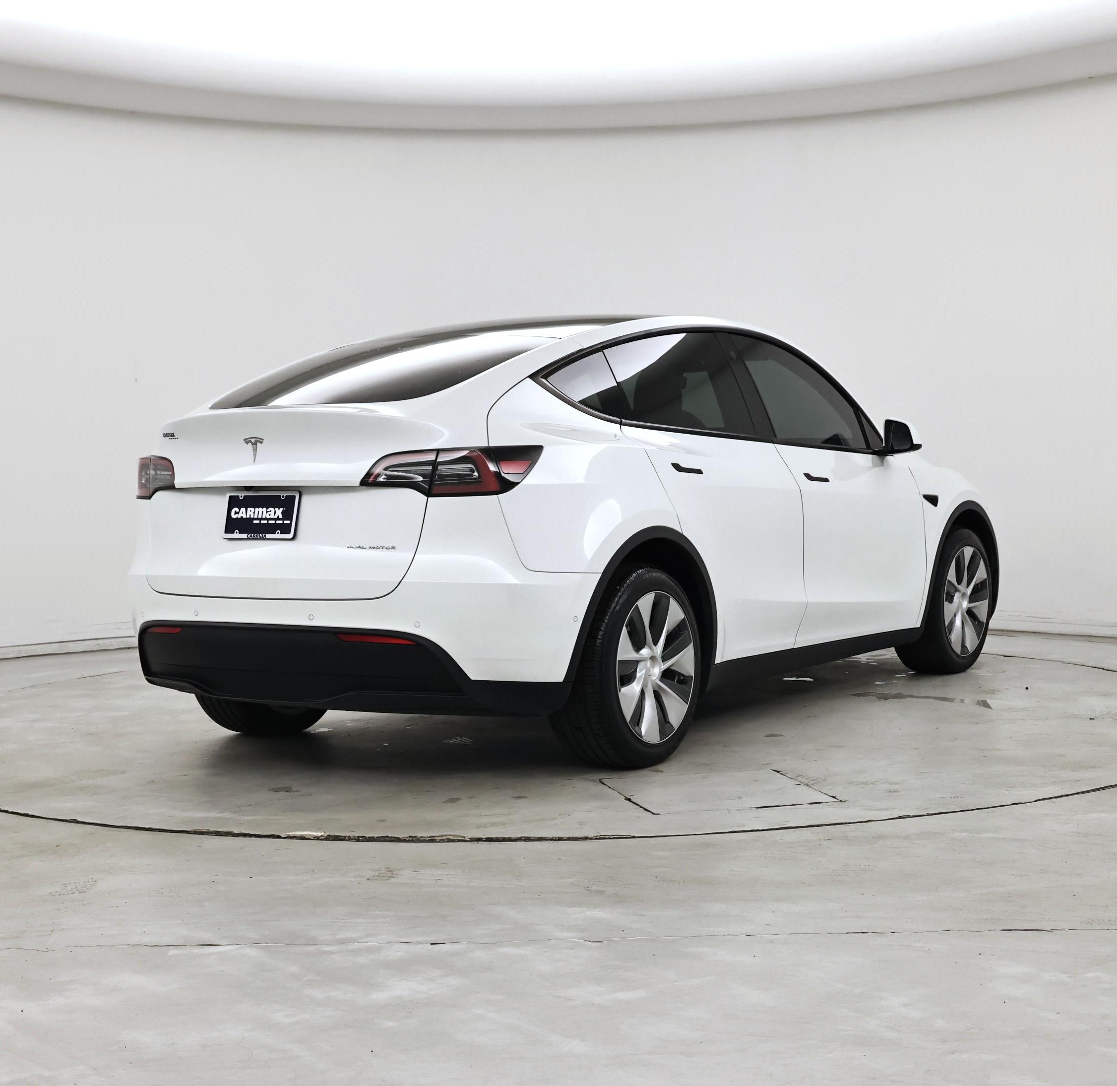 Thumbnail: 2022 Tesla Model Y - 8