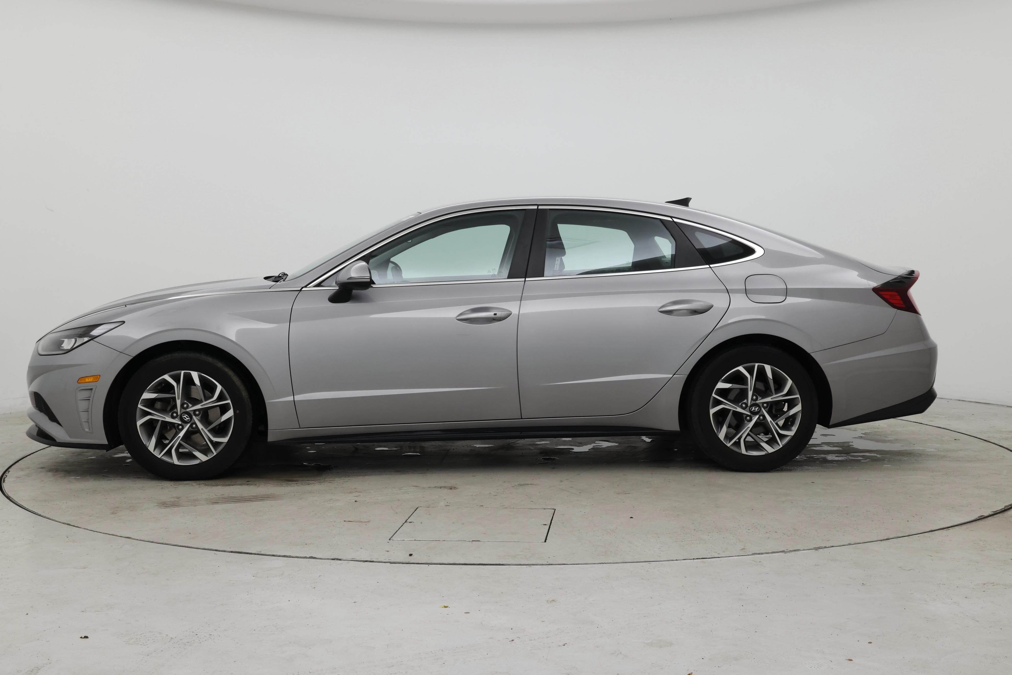 Thumbnail: 2023 Hyundai Sonata - 3