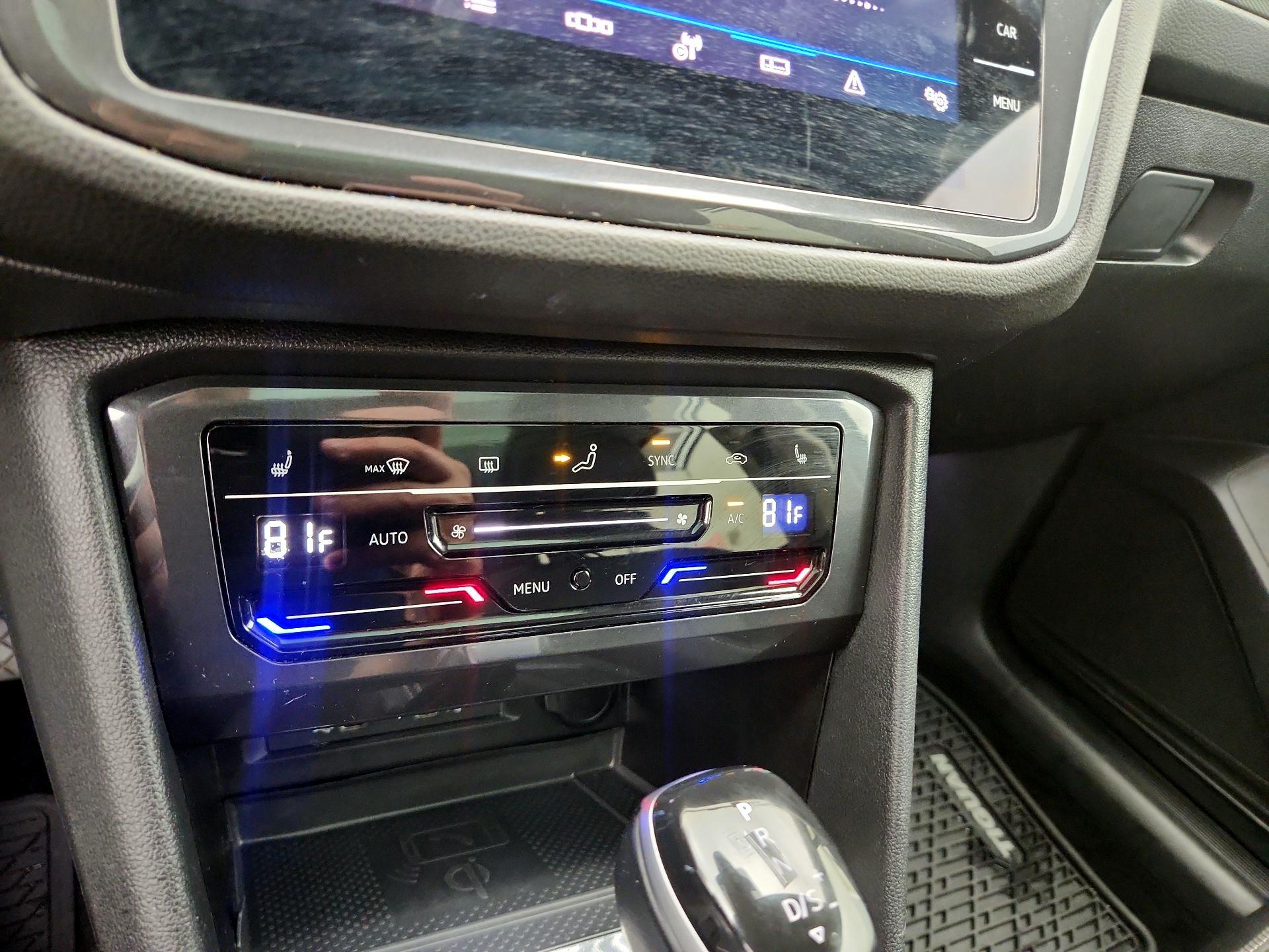 Thumbnail: 2023 Volkswagen Tiguan - 16