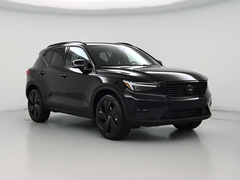 2026 Volvo XC40 B5 Ultra Black Edition