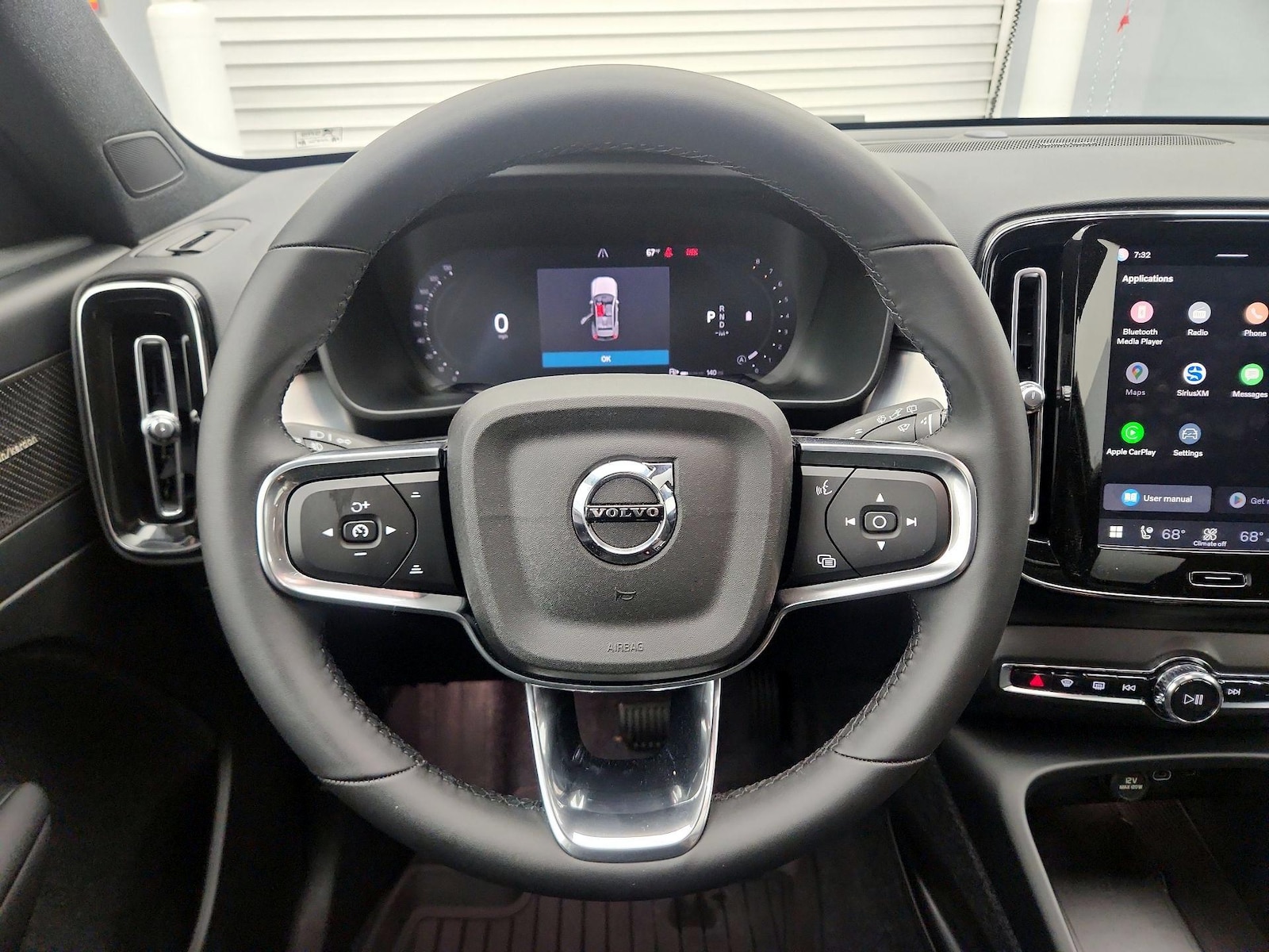 2026 Volvo XC40 Ultra Black Edition - Photo 11