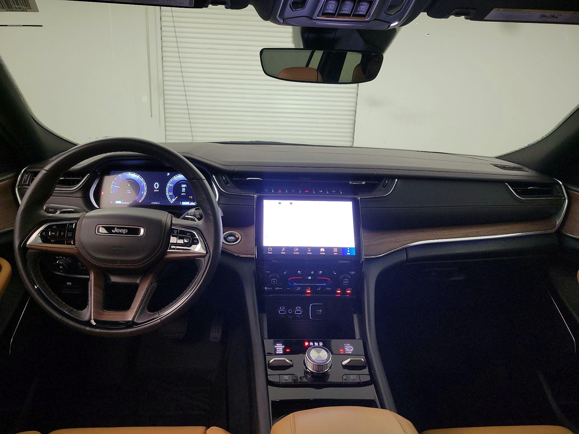 Thumbnail: 2025 Jeep Grand Cherokee L - 9