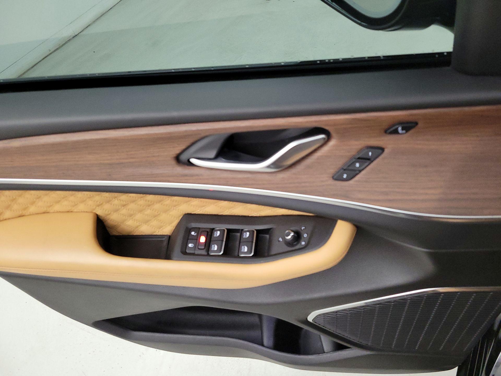 Thumbnail: 2025 Jeep Grand Cherokee L - 12