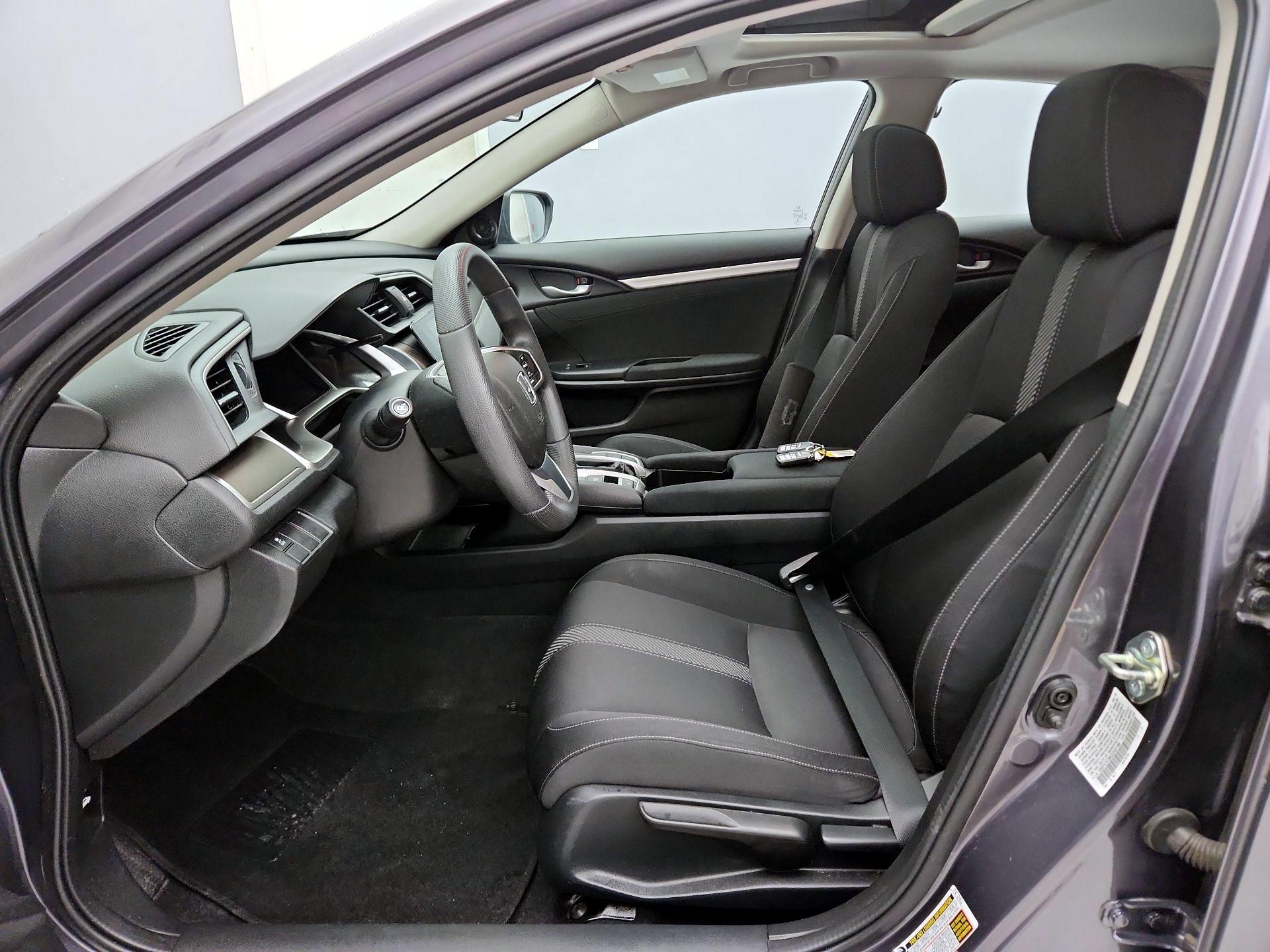 Thumbnail: 2016 Honda Civic - 11