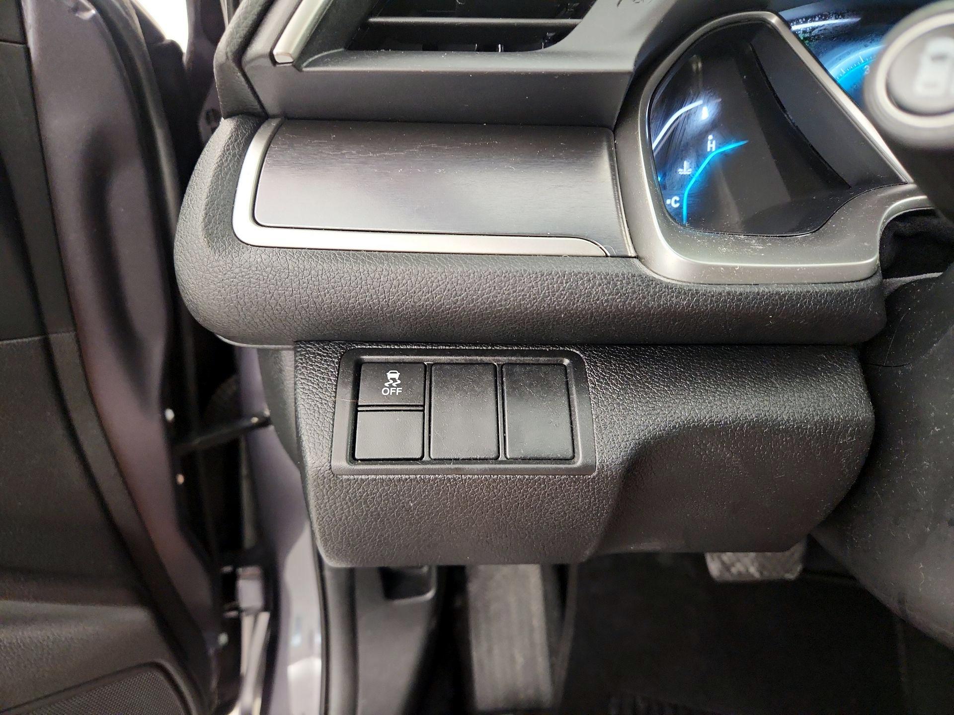 Thumbnail: 2016 Honda Civic - 13