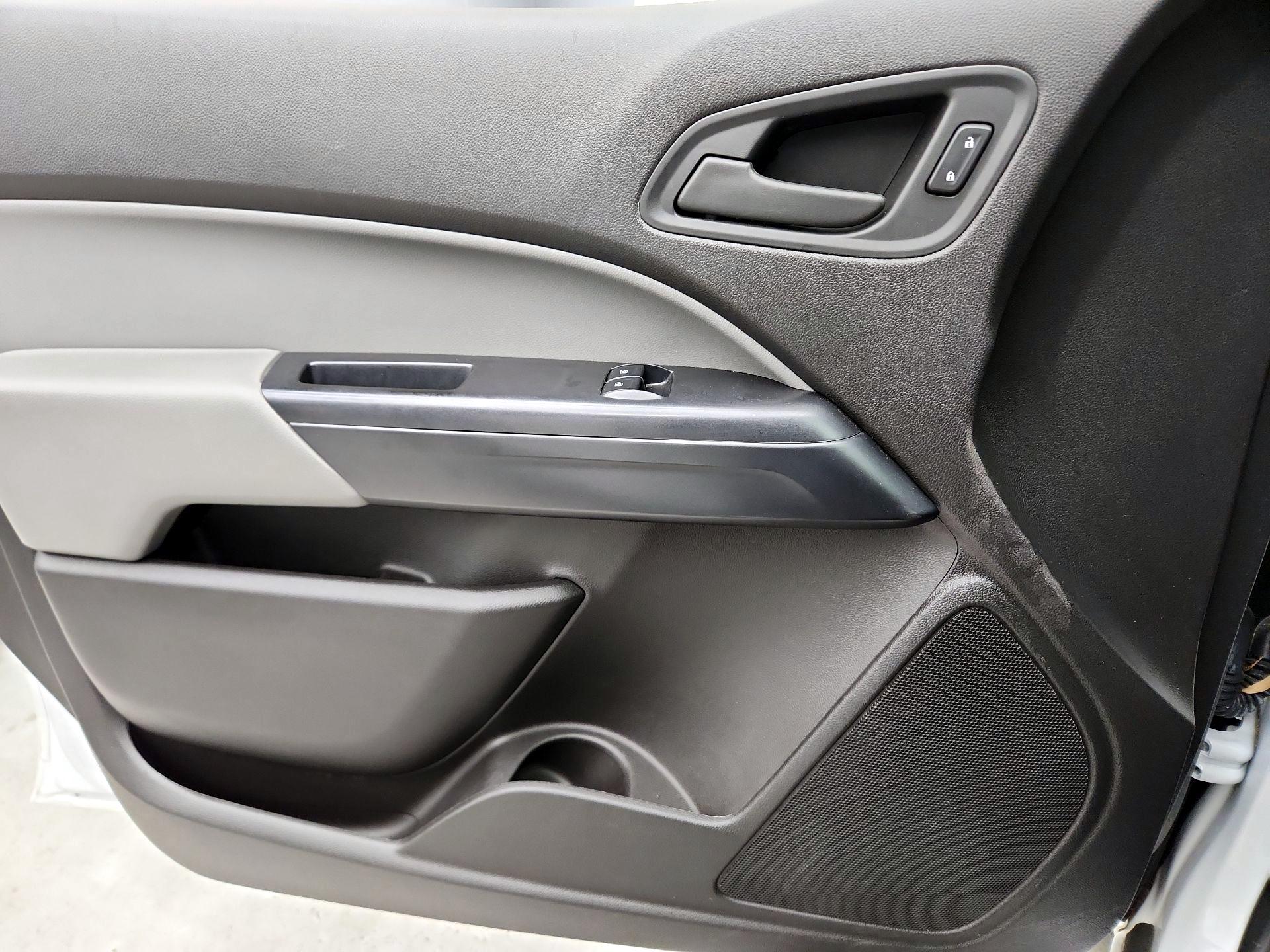 Thumbnail: 2016 Chevrolet Colorado - 12