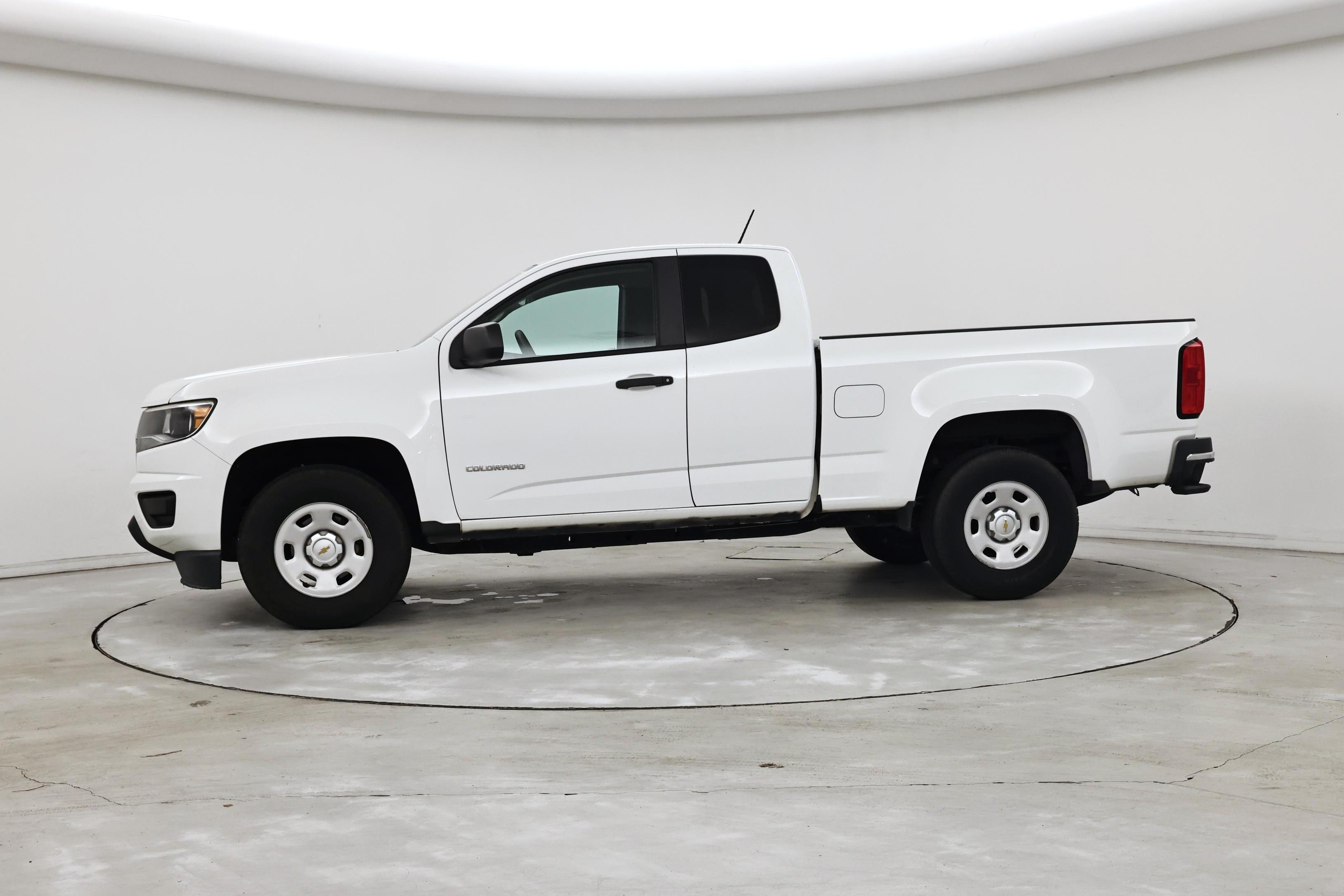 Thumbnail: 2016 Chevrolet Colorado - 3
