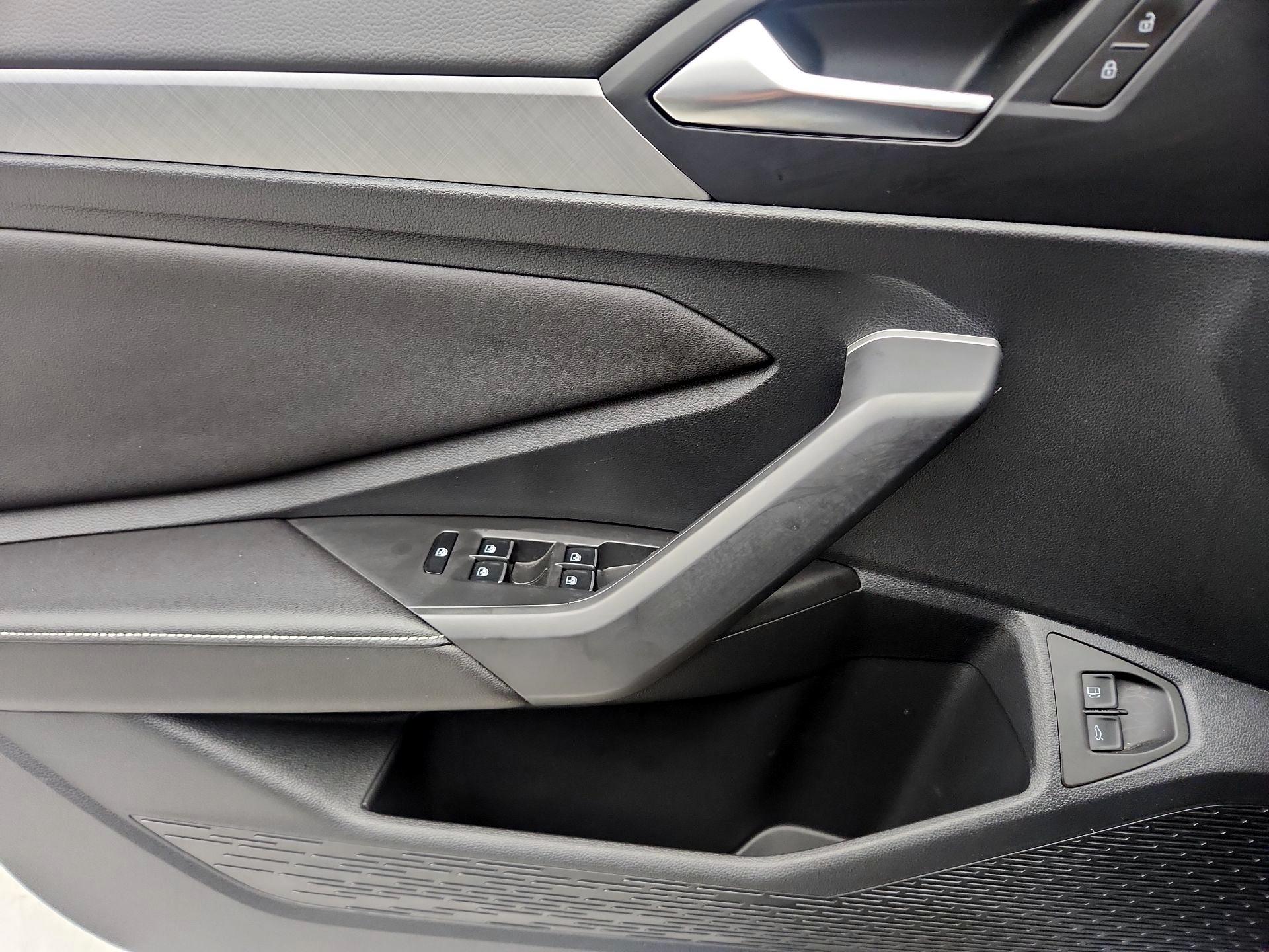 Thumbnail: 2024 Volkswagen Jetta - 12