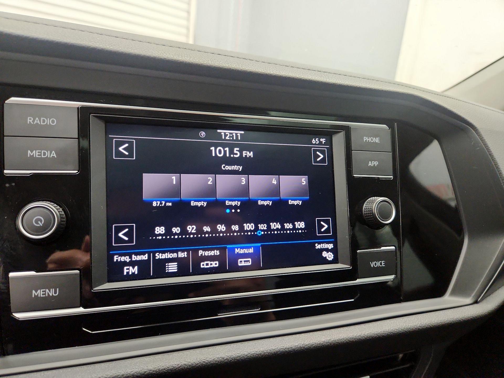 Thumbnail: 2024 Volkswagen Jetta - 15