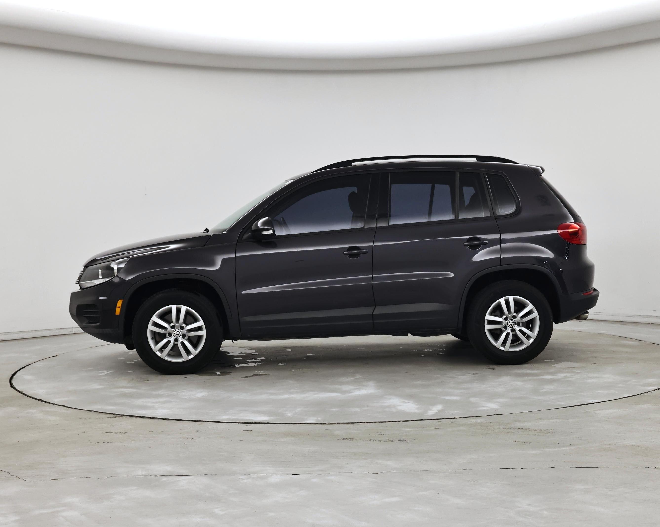 Thumbnail: 2016 Volkswagen Tiguan - 3