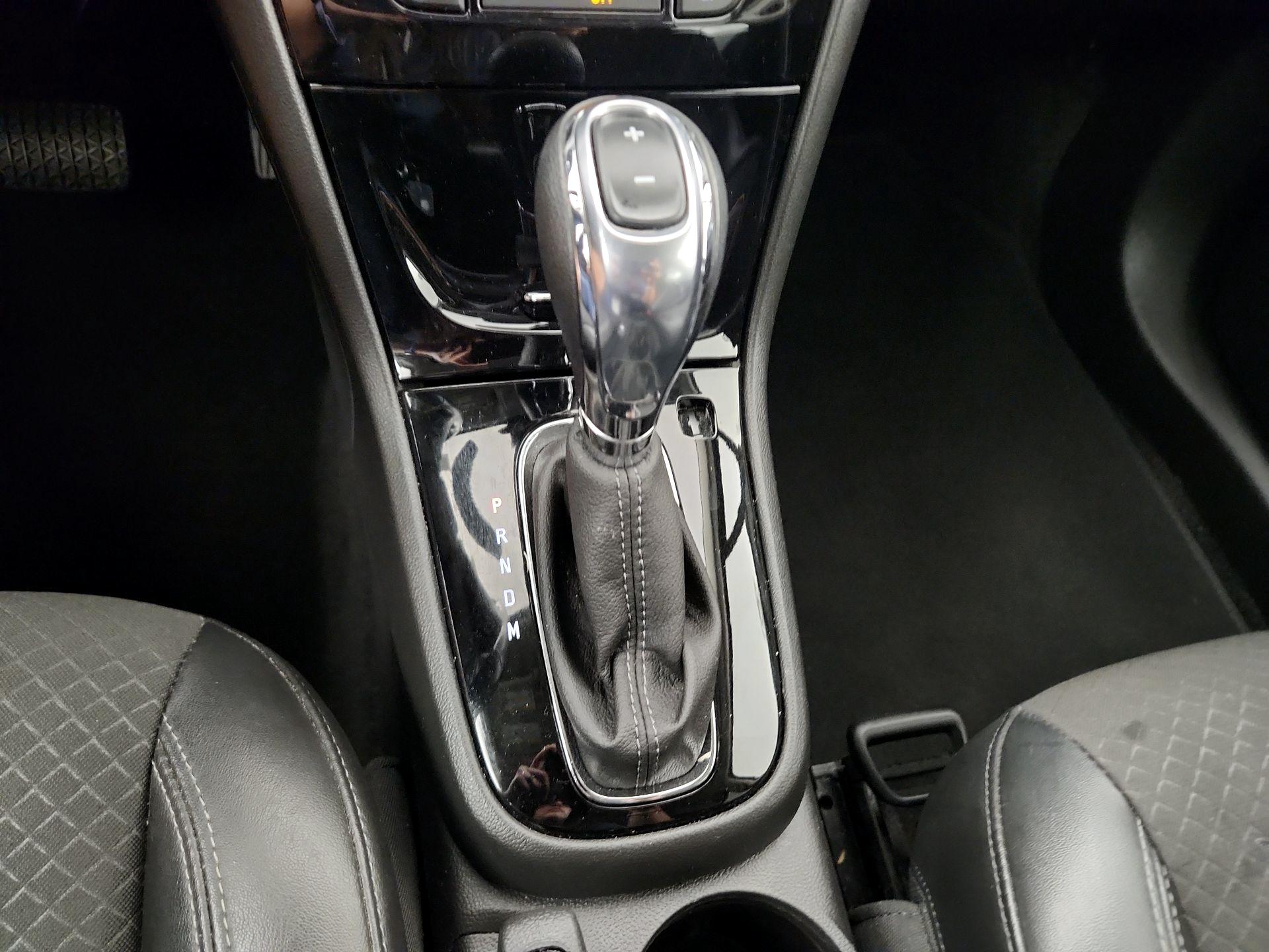 Thumbnail: 2019 Buick Encore - 17