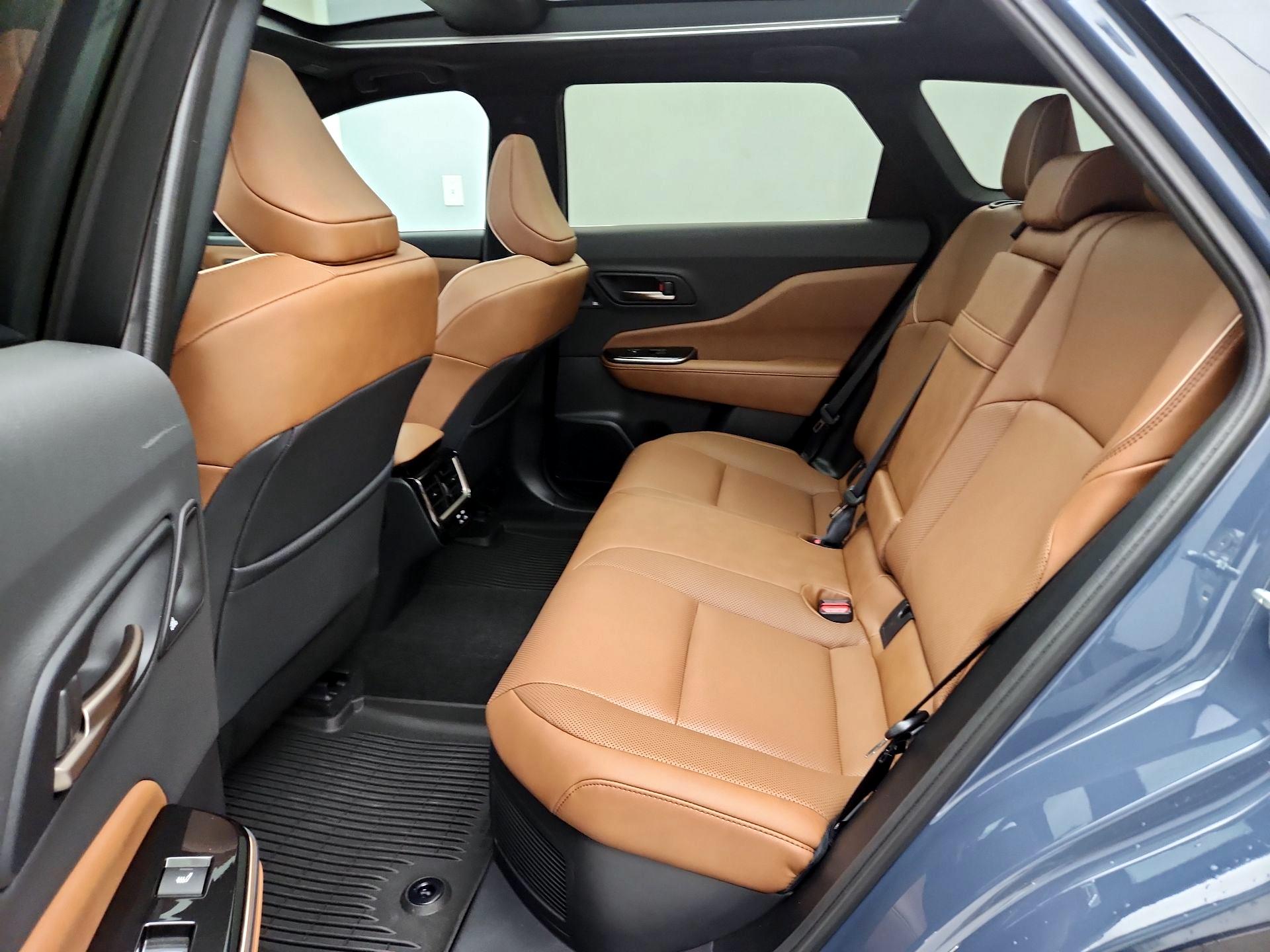 Thumbnail: 2025 Toyota Crown Signia - 20