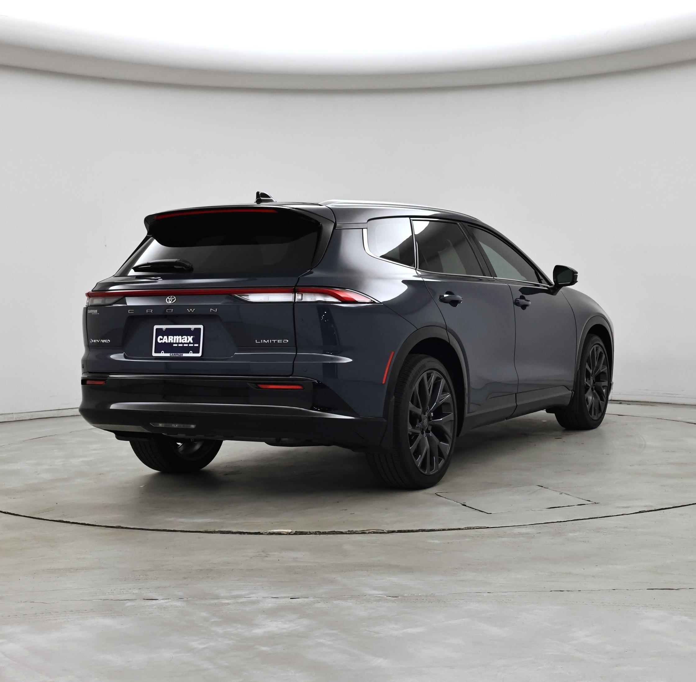 Thumbnail: 2025 Toyota Crown Signia - 8