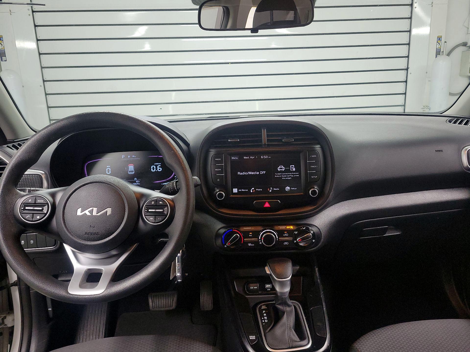 Thumbnail: 2023 Kia Soul - 9