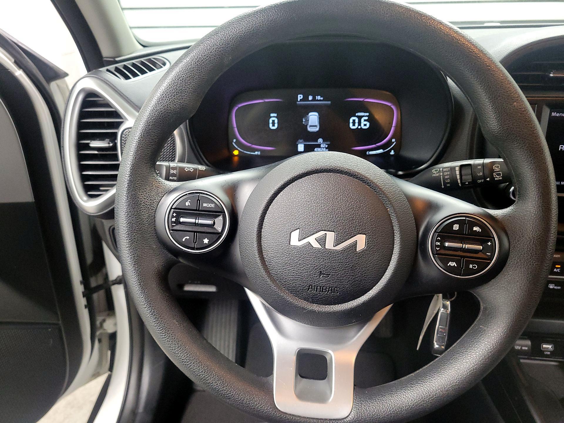 Thumbnail: 2023 Kia Soul - 10