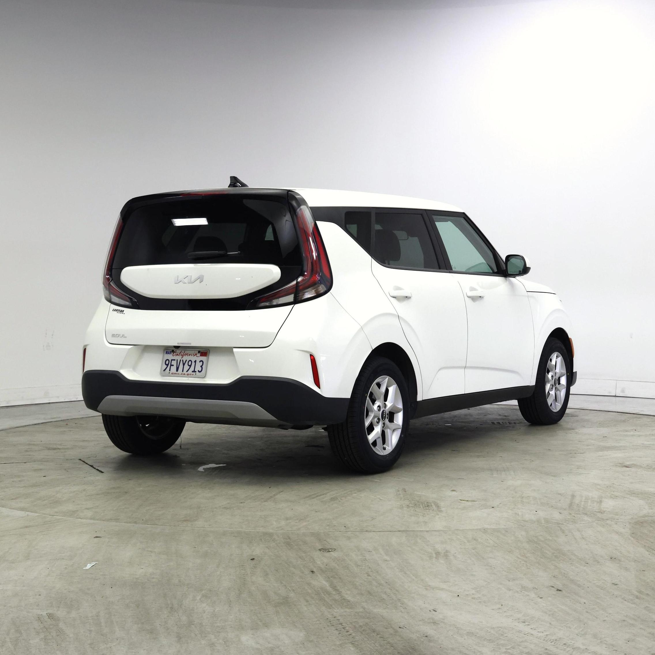 Thumbnail: 2023 Kia Soul - 8