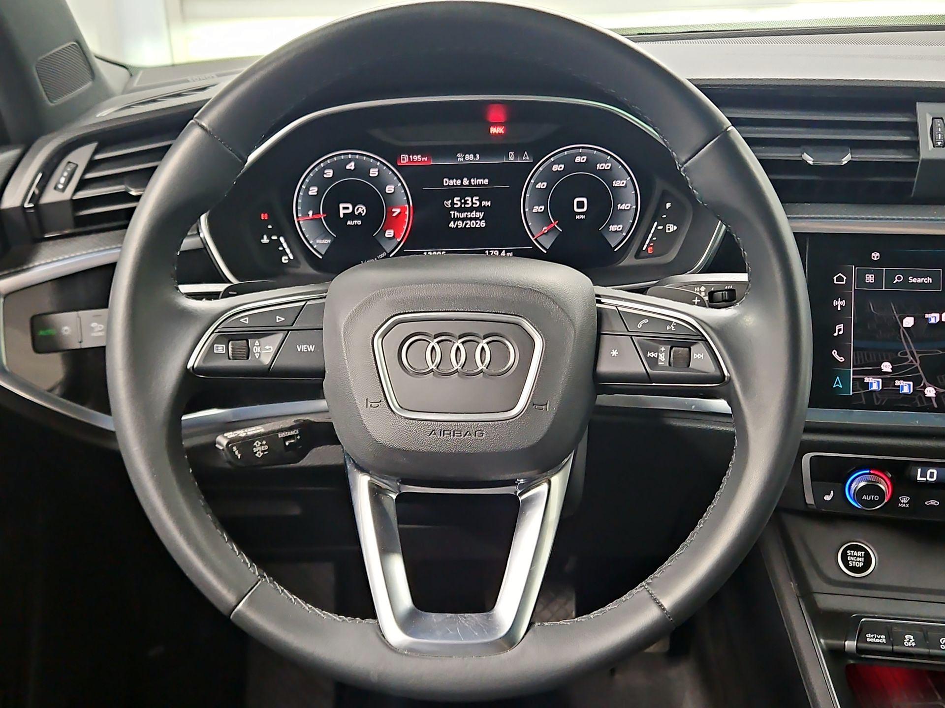 Thumbnail: 2023 Audi Q3 - 10