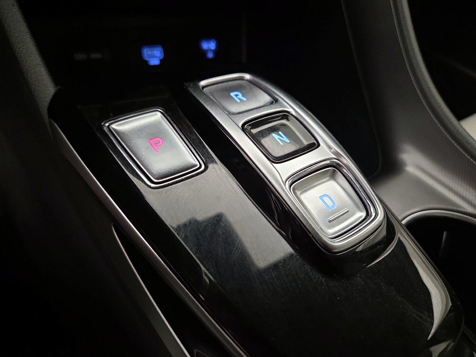 Thumbnail: 2023 Hyundai Sonata - 16