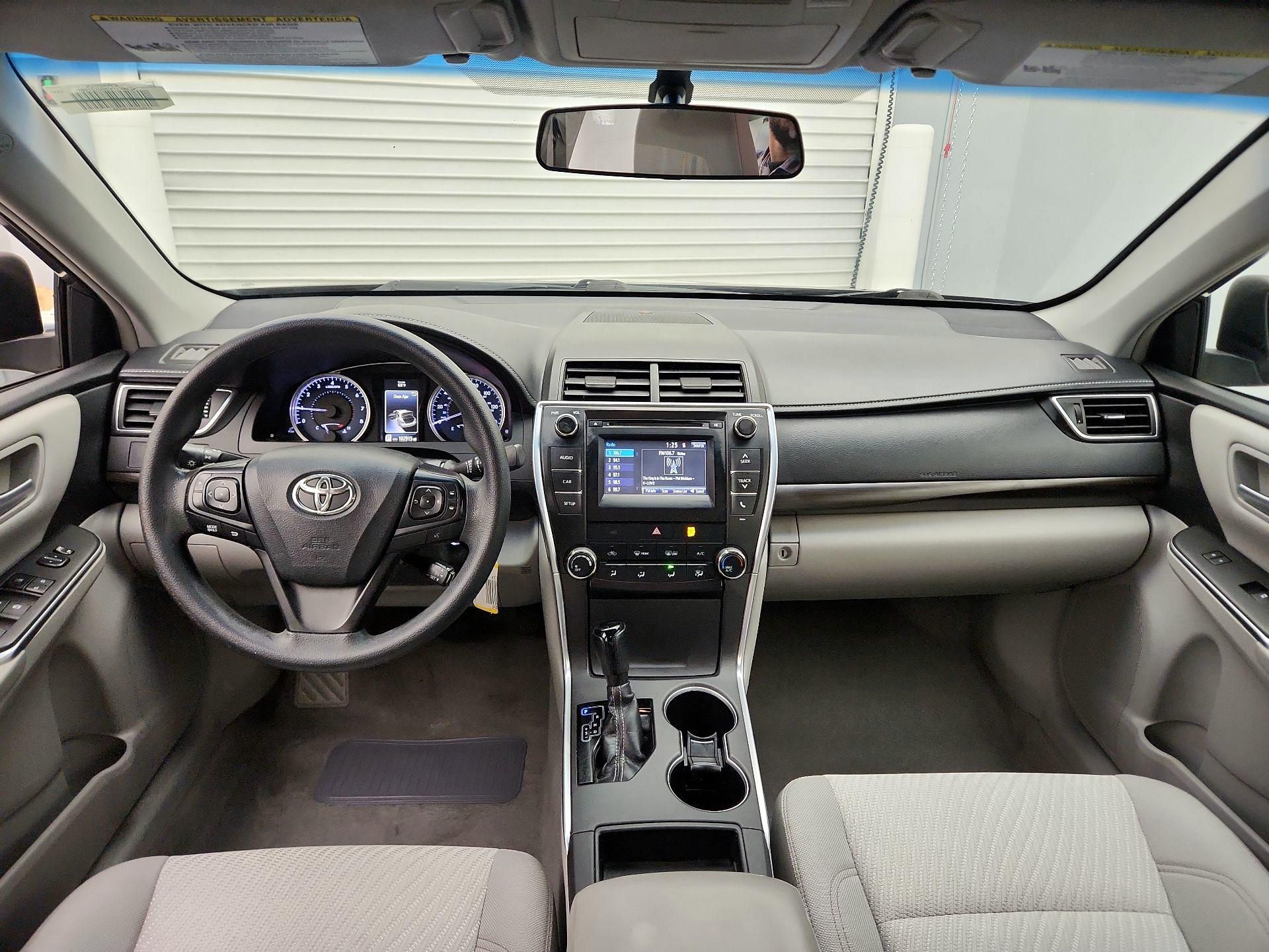 Thumbnail: 2016 Toyota Camry - 9