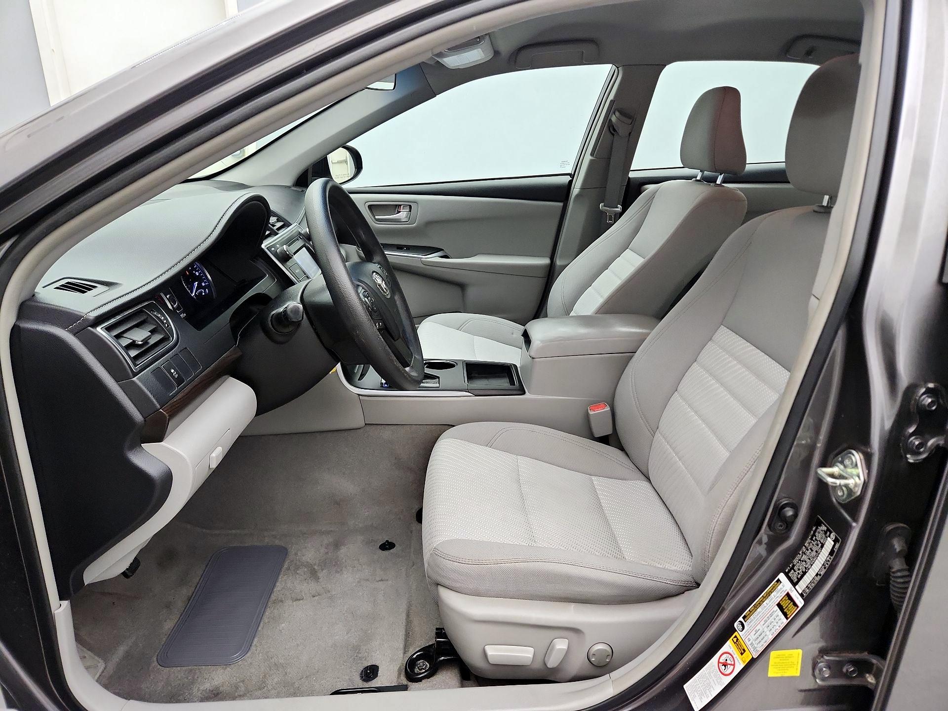 Thumbnail: 2016 Toyota Camry - 11
