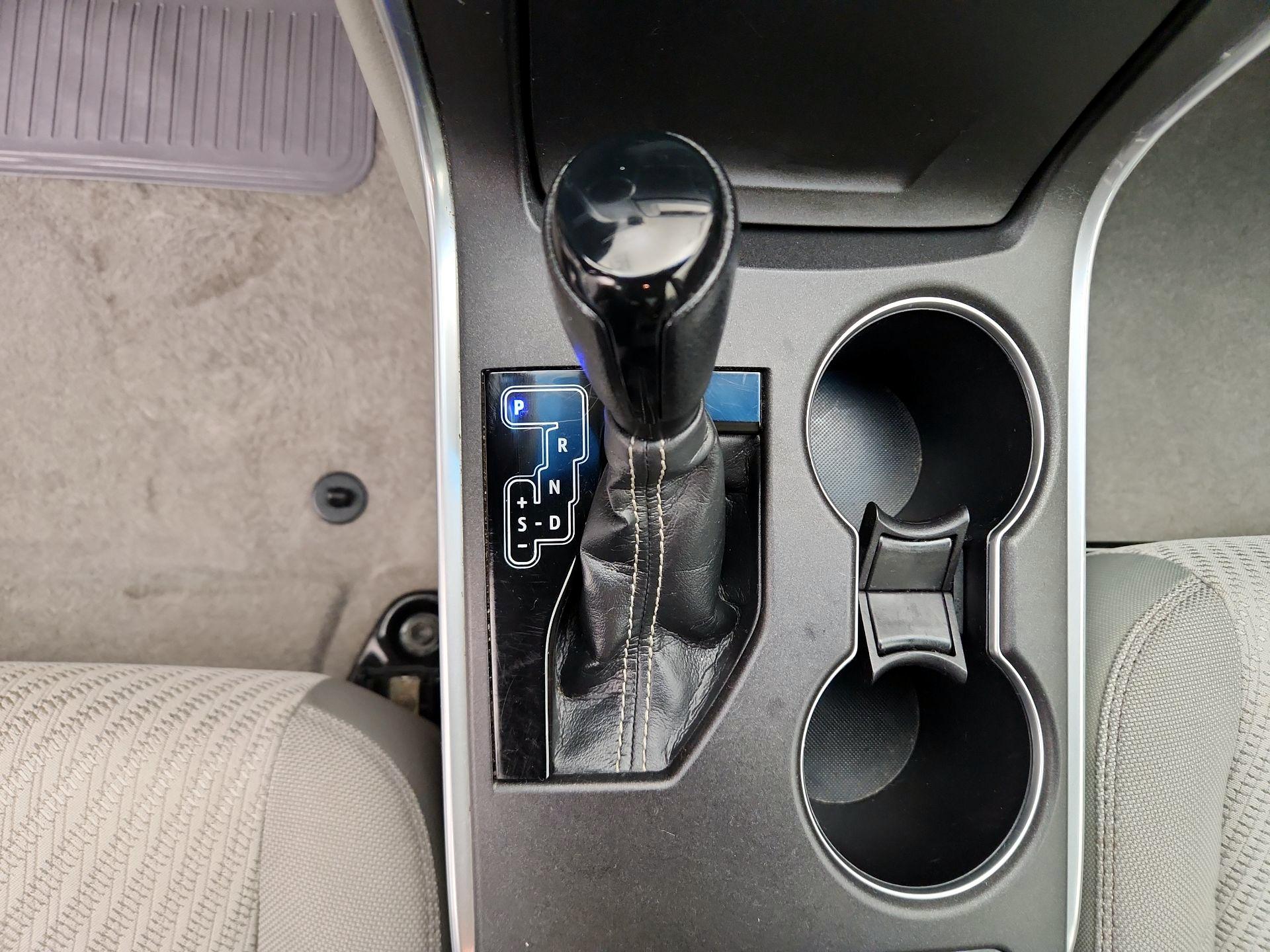 Thumbnail: 2016 Toyota Camry - 17