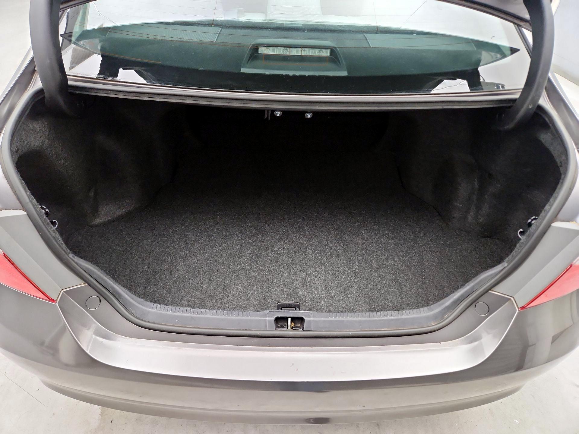 Thumbnail: 2016 Toyota Camry - 20