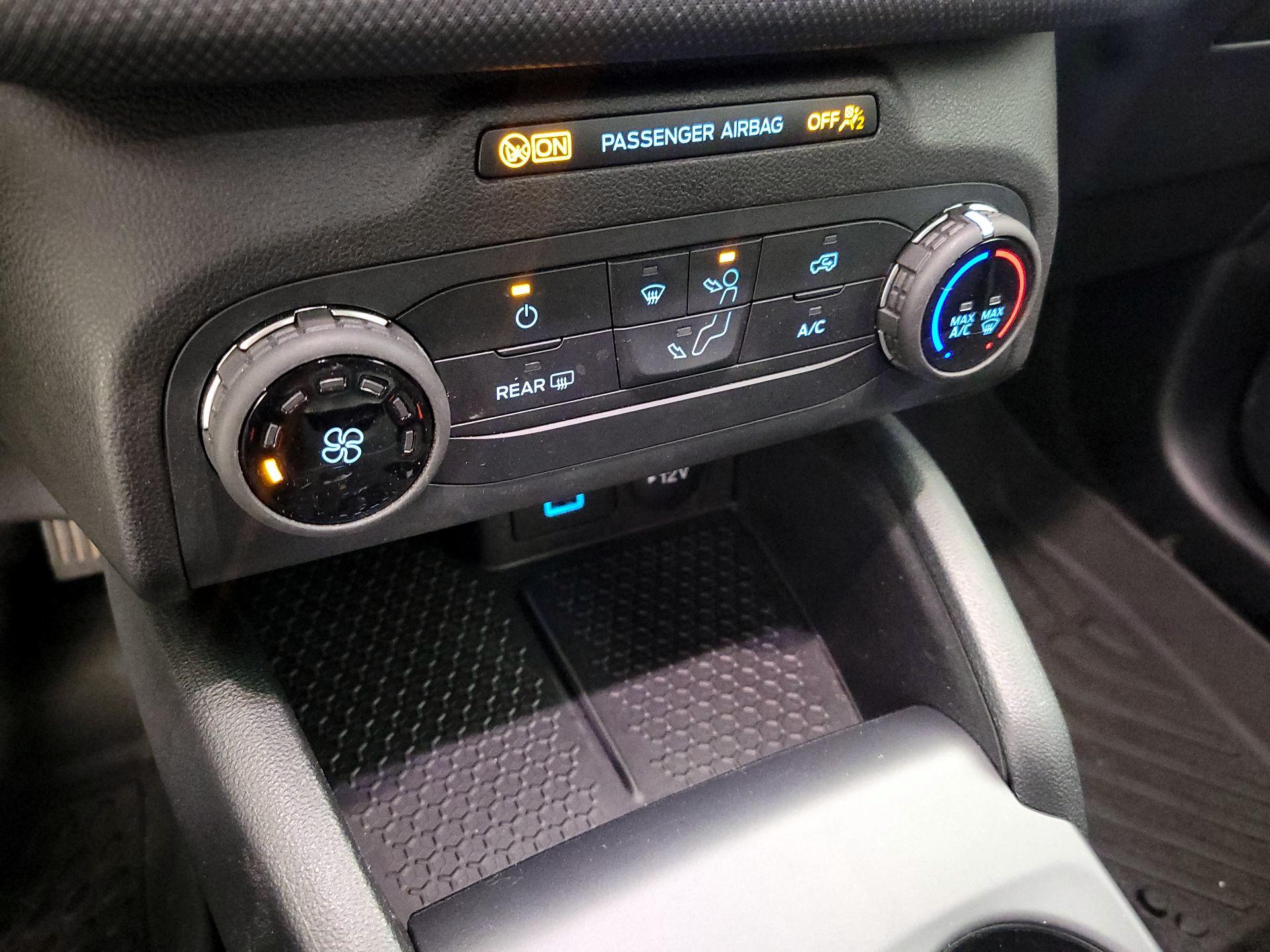 Thumbnail: 2022 Ford Bronco Sport - 16