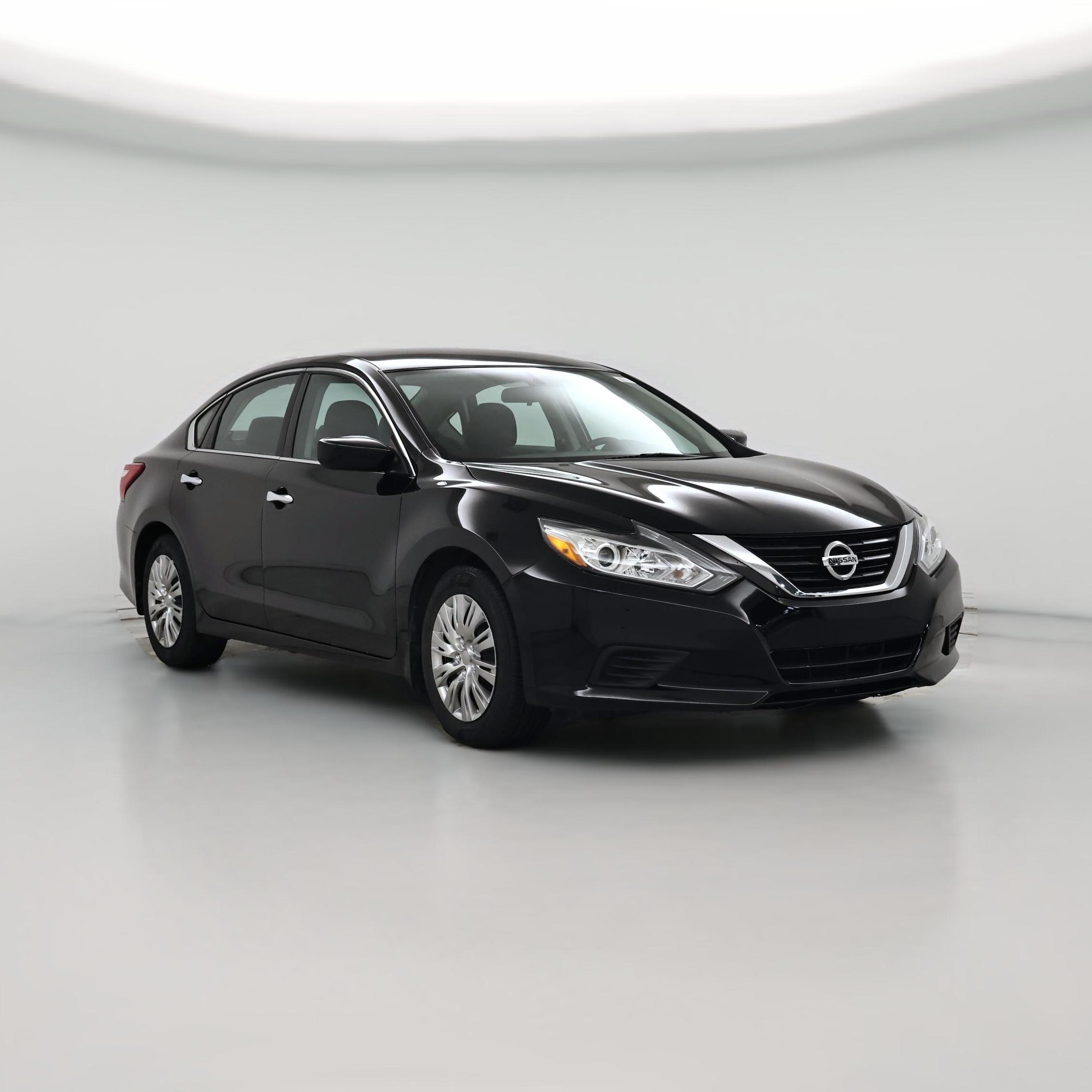 Thumbnail: 2017 Nissan Altima - 1
