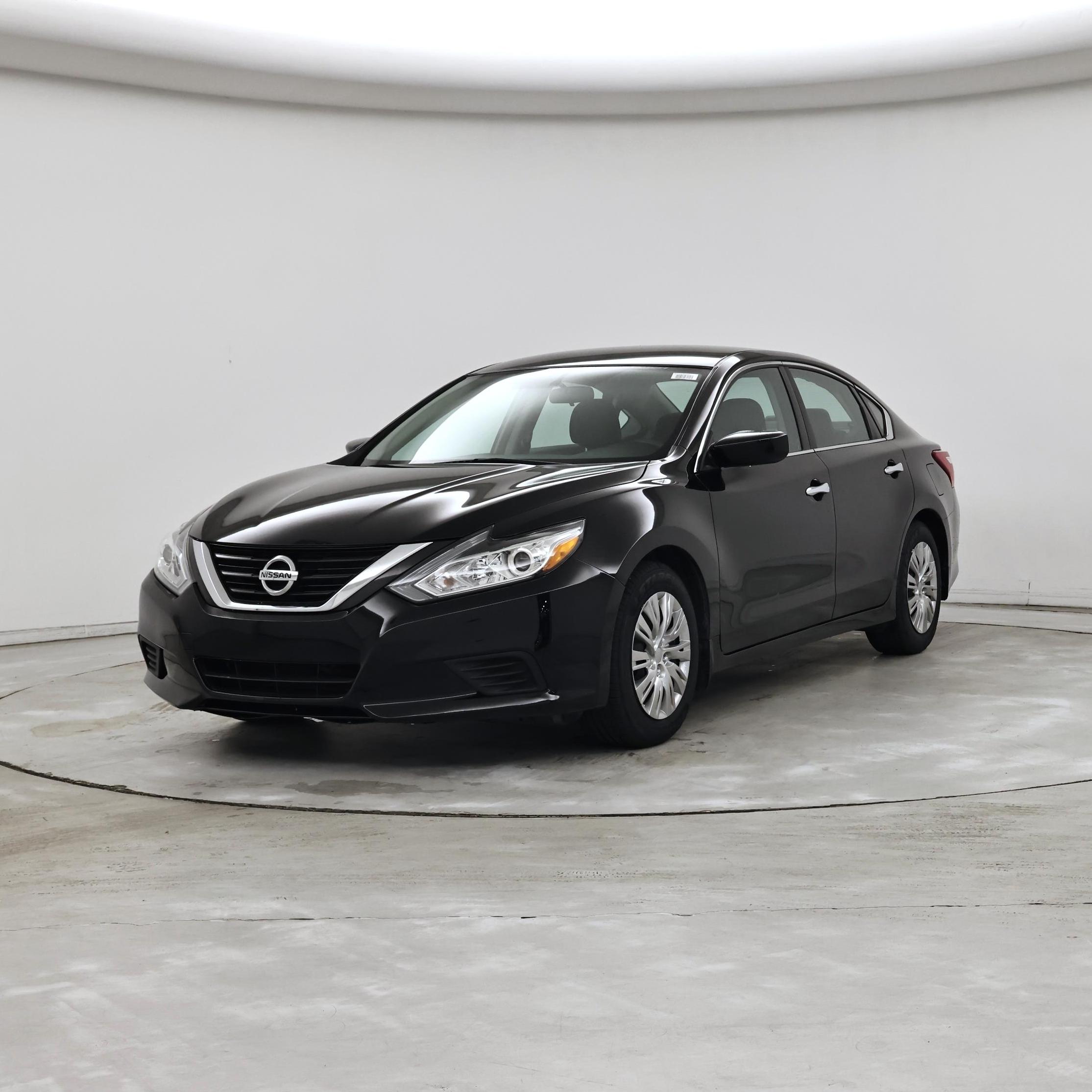 Thumbnail: 2017 Nissan Altima - 4
