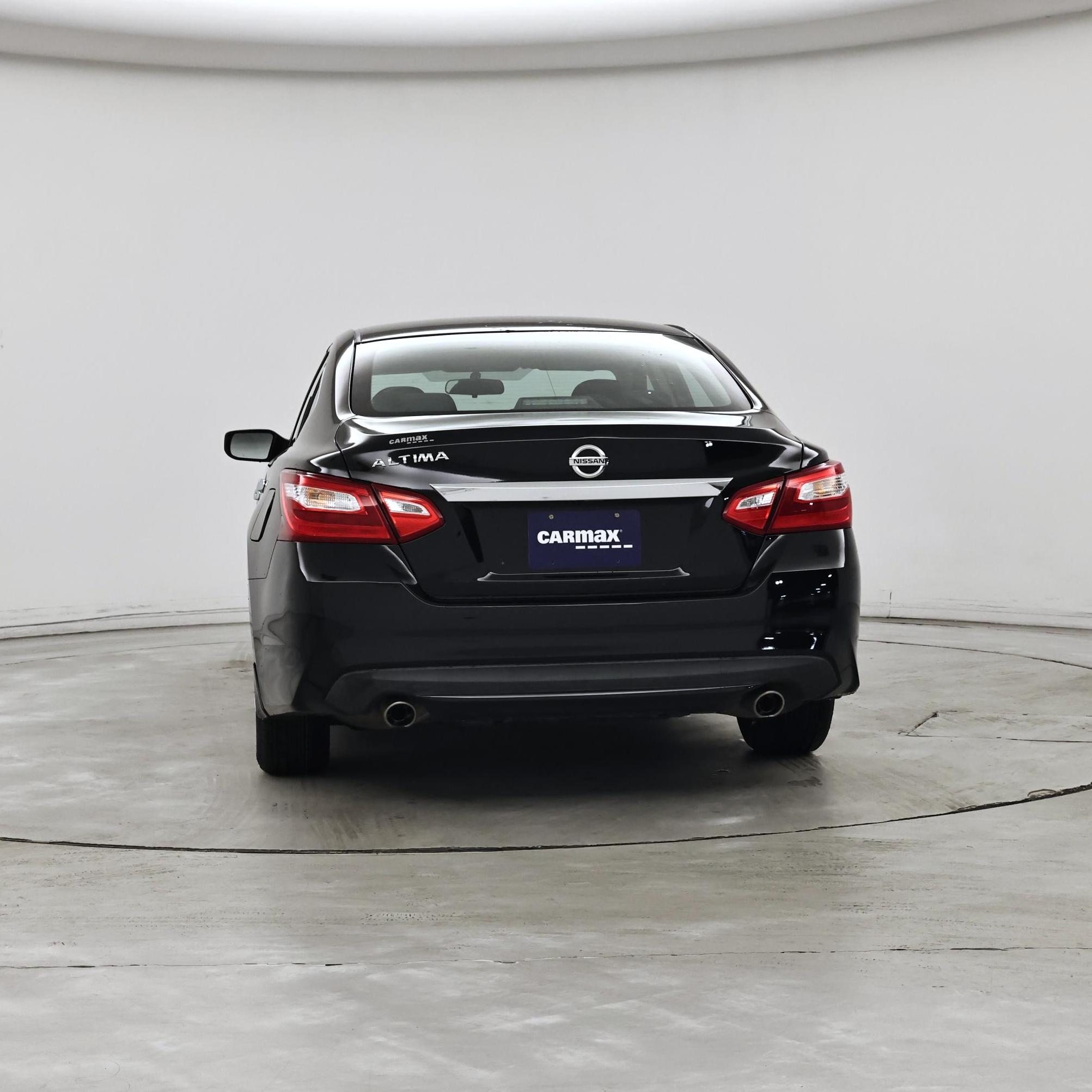Thumbnail: 2017 Nissan Altima - 6