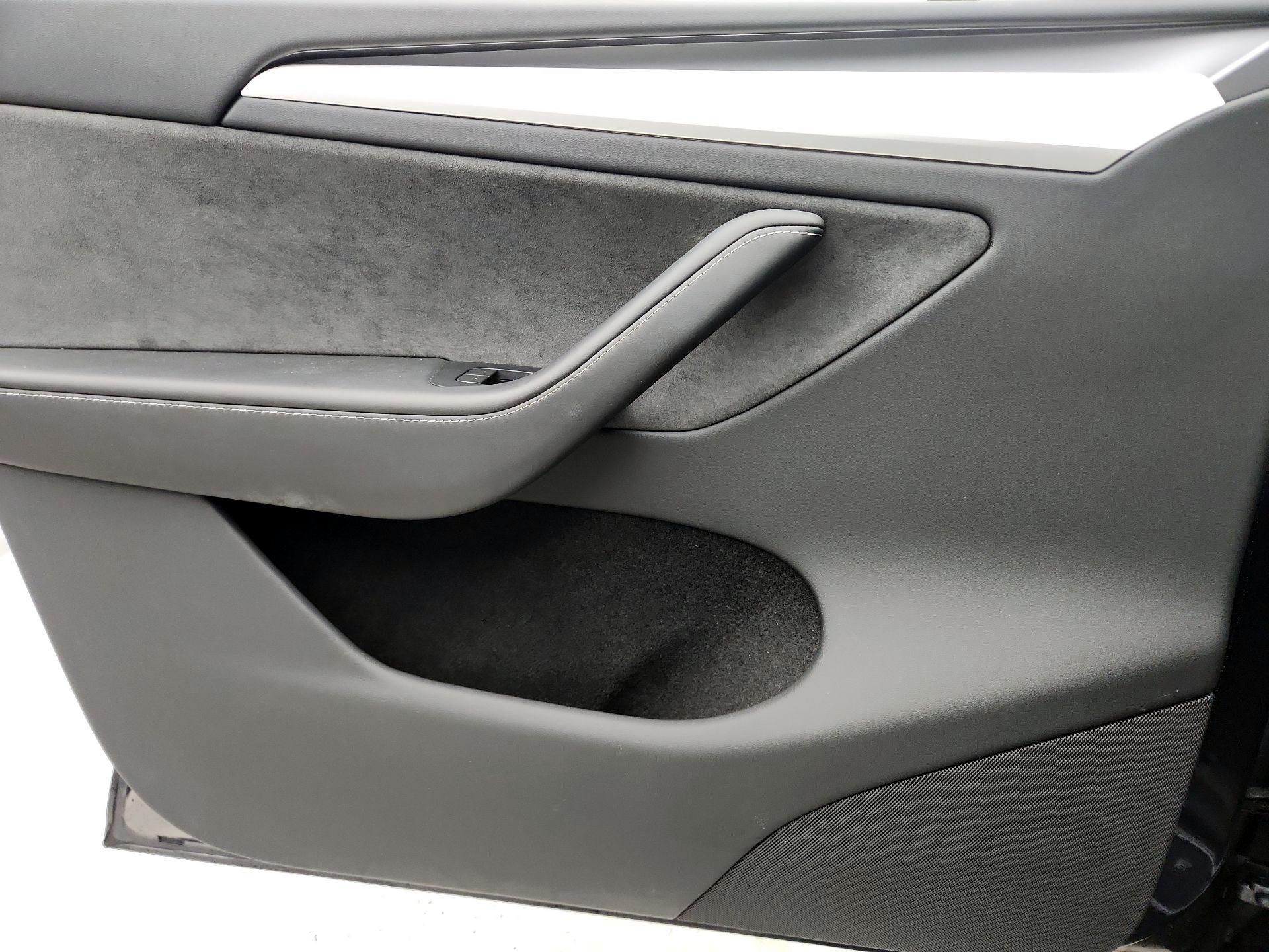 Thumbnail: 2024 Tesla Model Y - 12