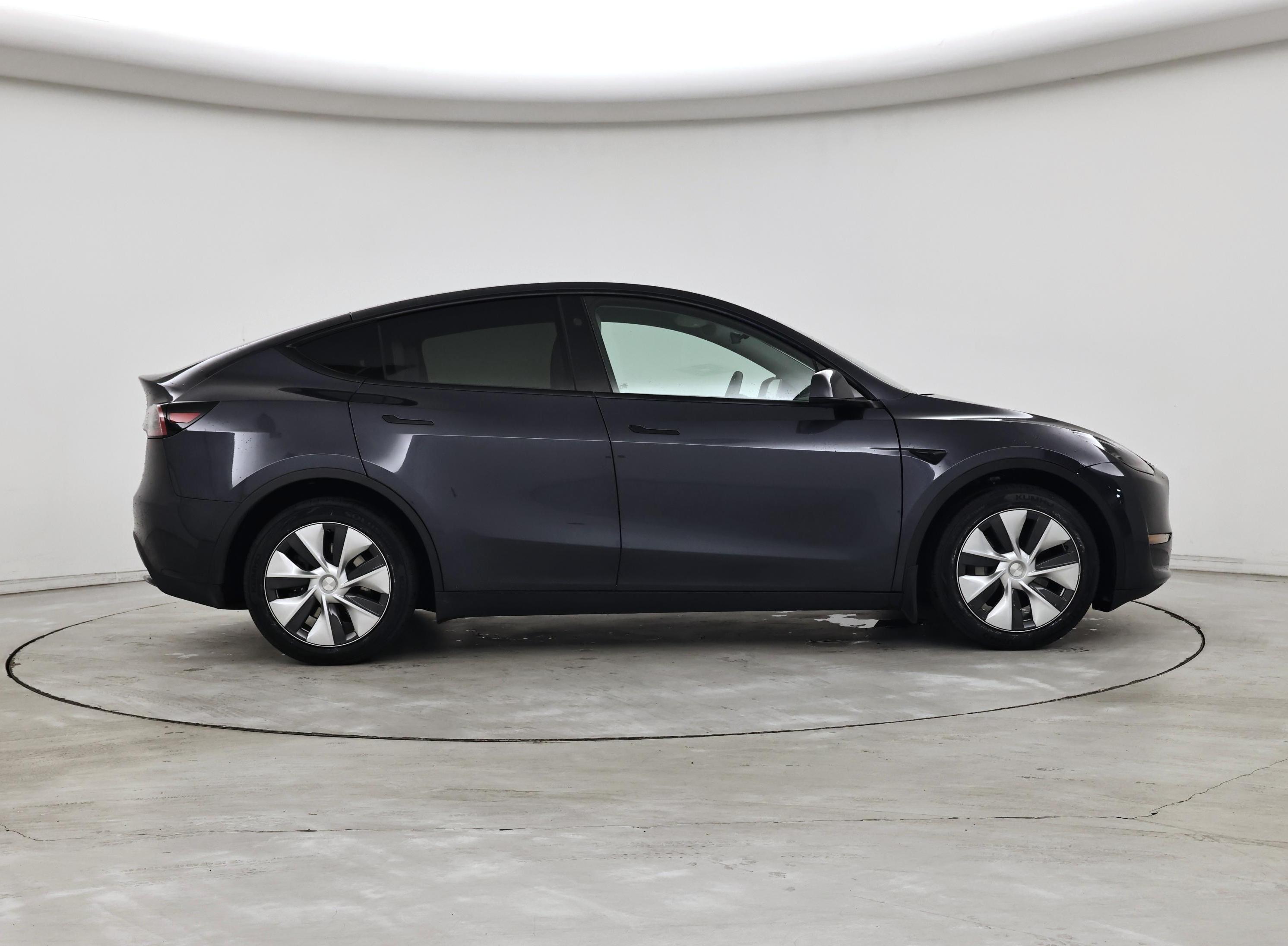 Thumbnail: 2024 Tesla Model Y - 7