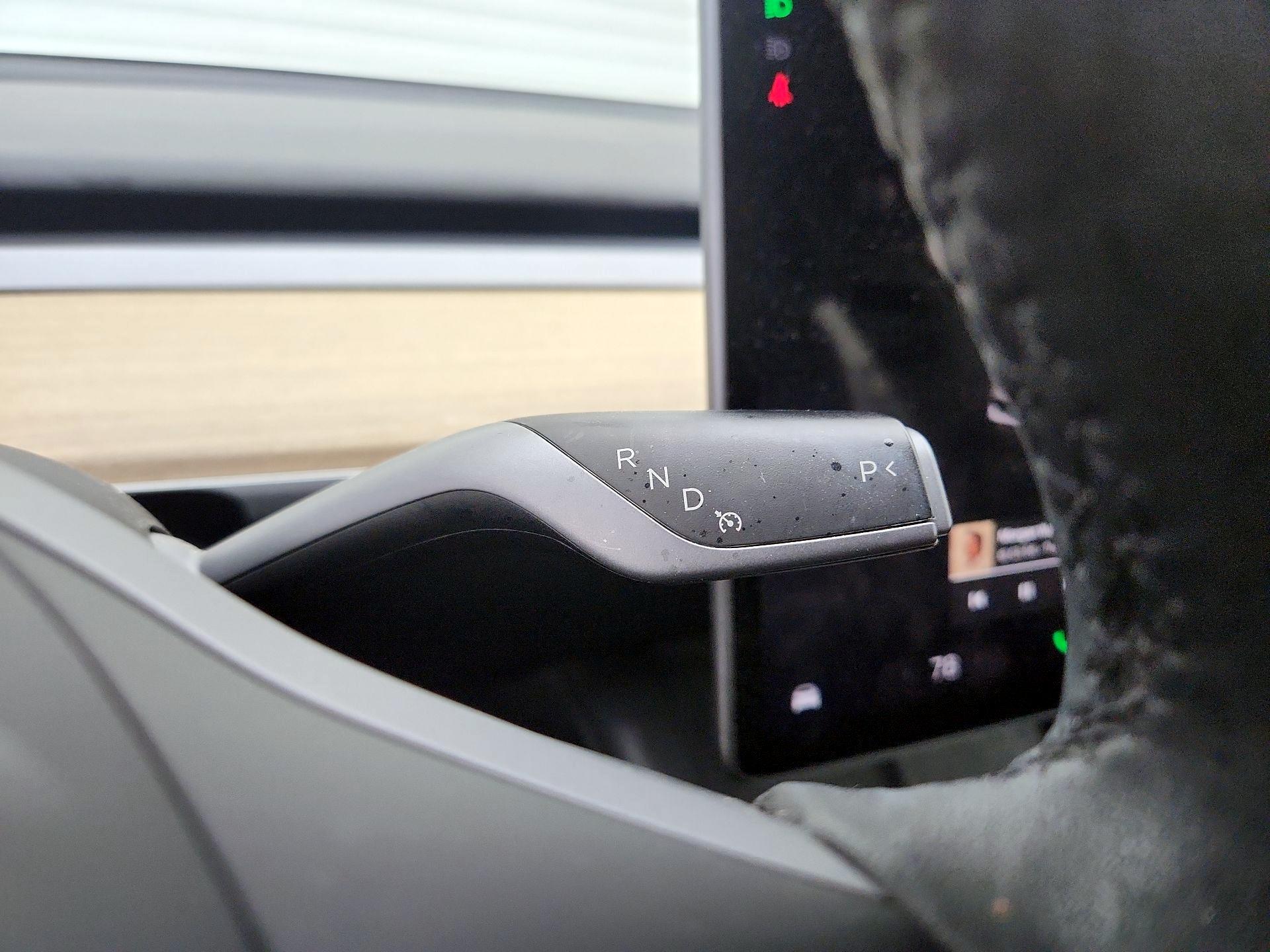 Thumbnail: 2023 Tesla Model 3 - 17