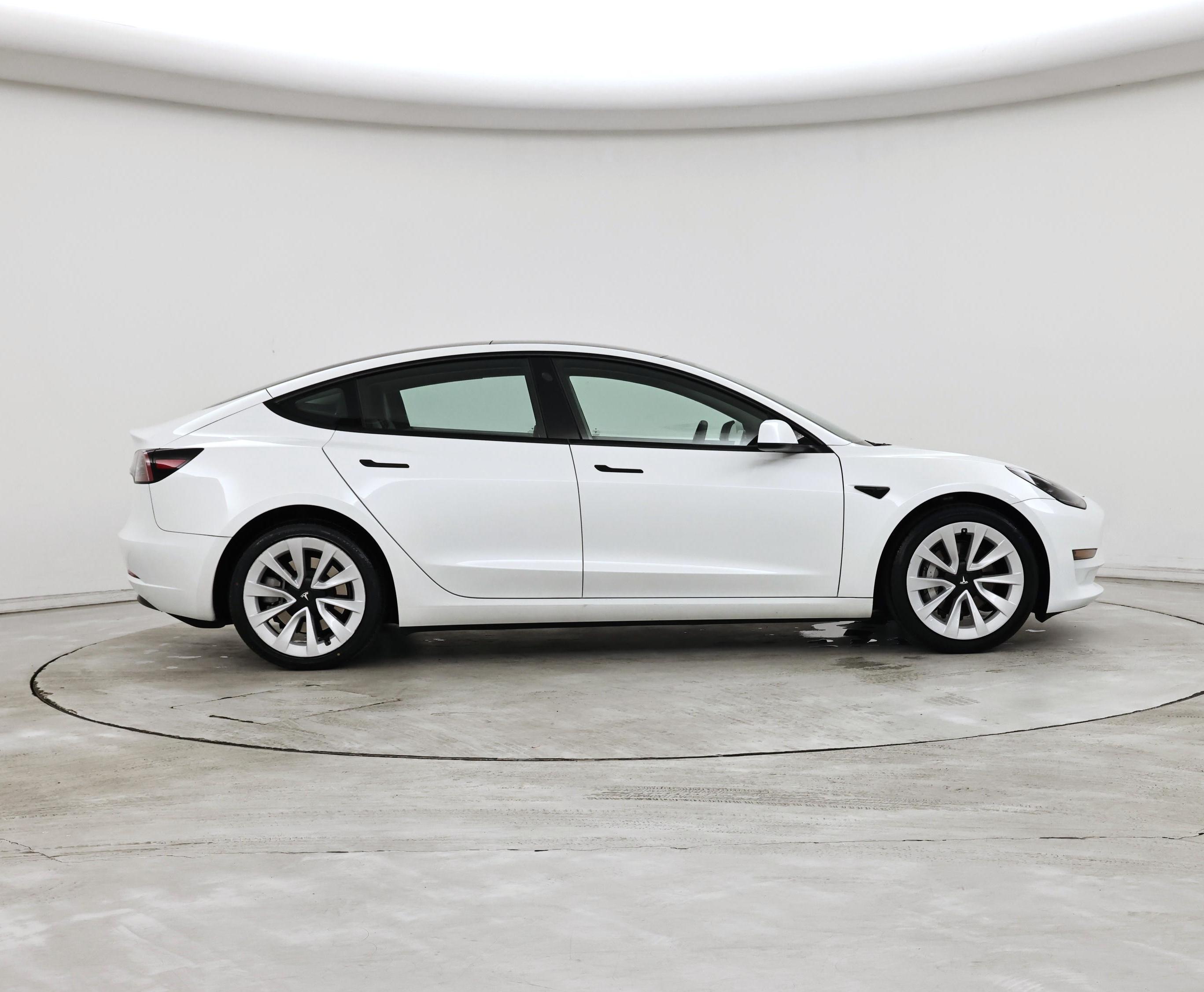 Thumbnail: 2023 Tesla Model 3 - 7