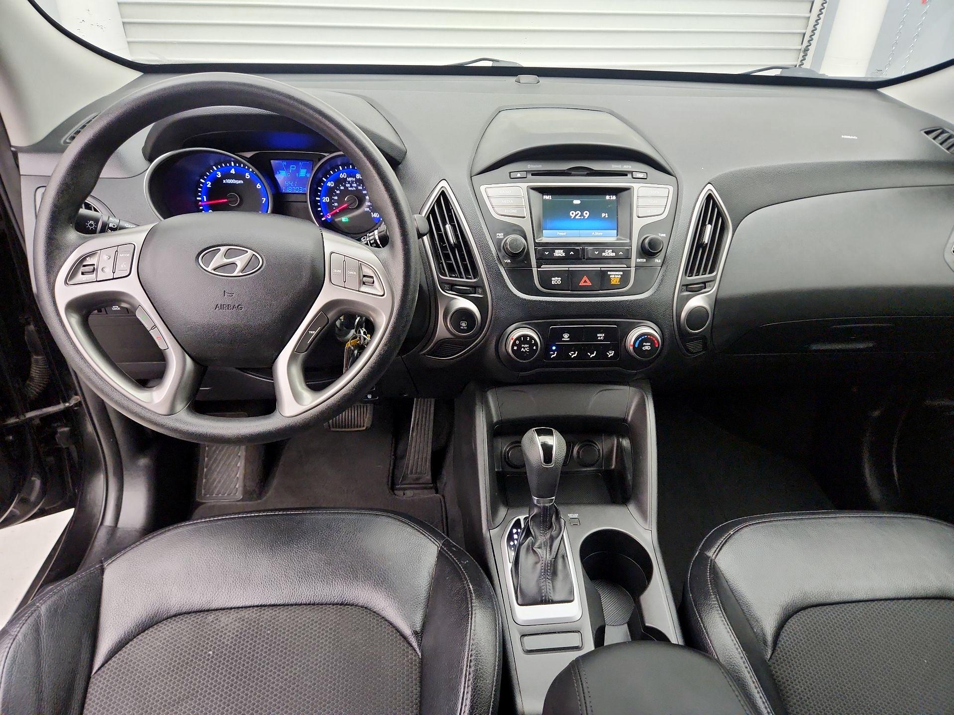 Thumbnail: 2015 Hyundai Tucson - 9