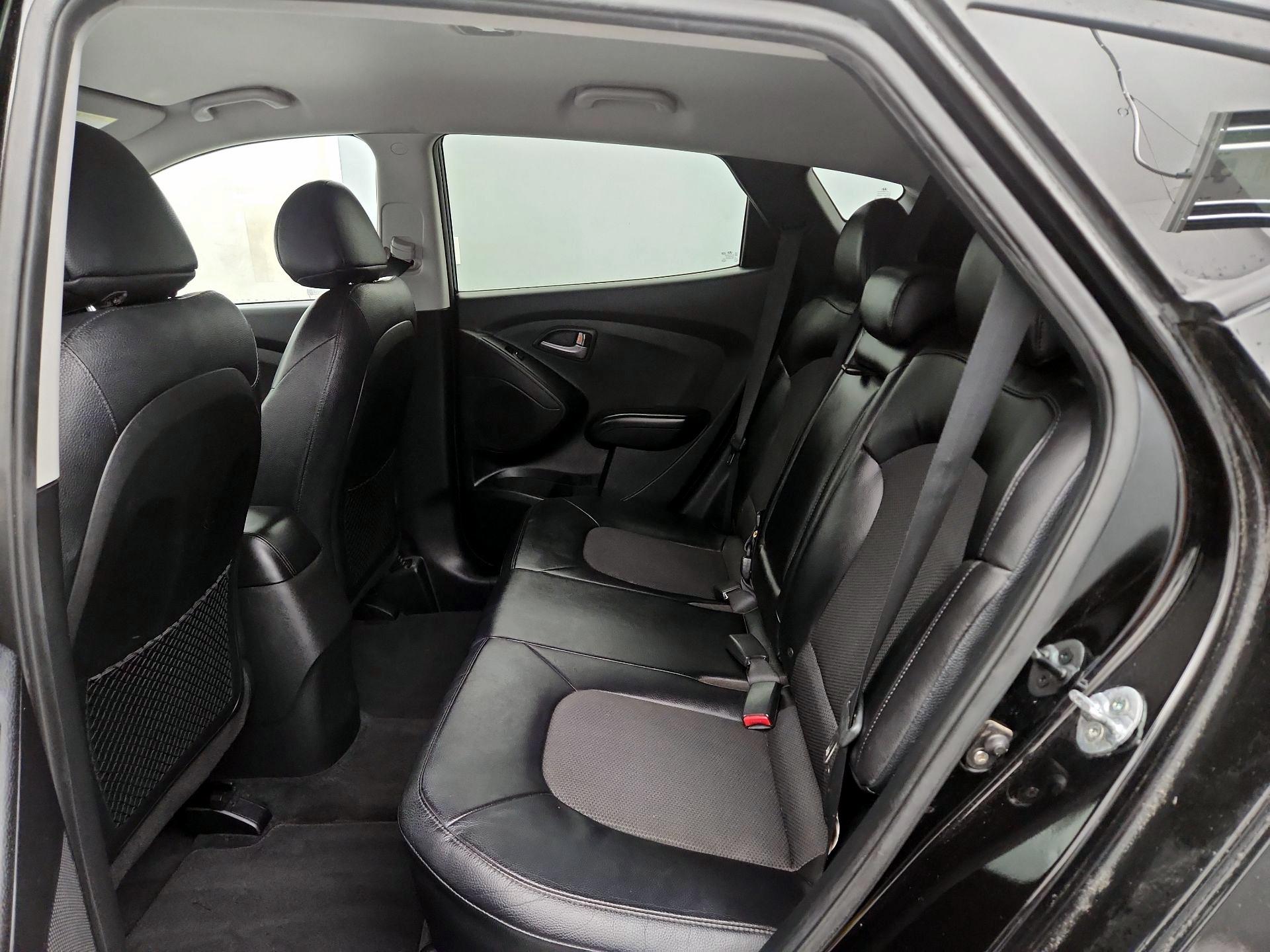Thumbnail: 2015 Hyundai Tucson - 19