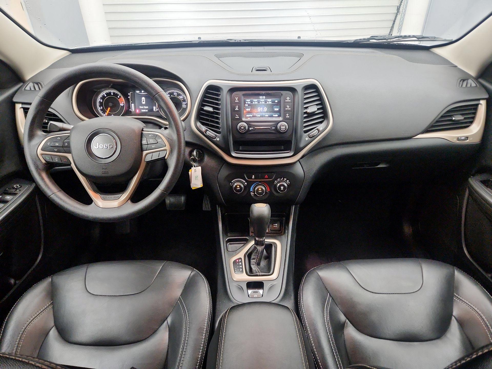 Thumbnail: 2016 Jeep Cherokee - 9