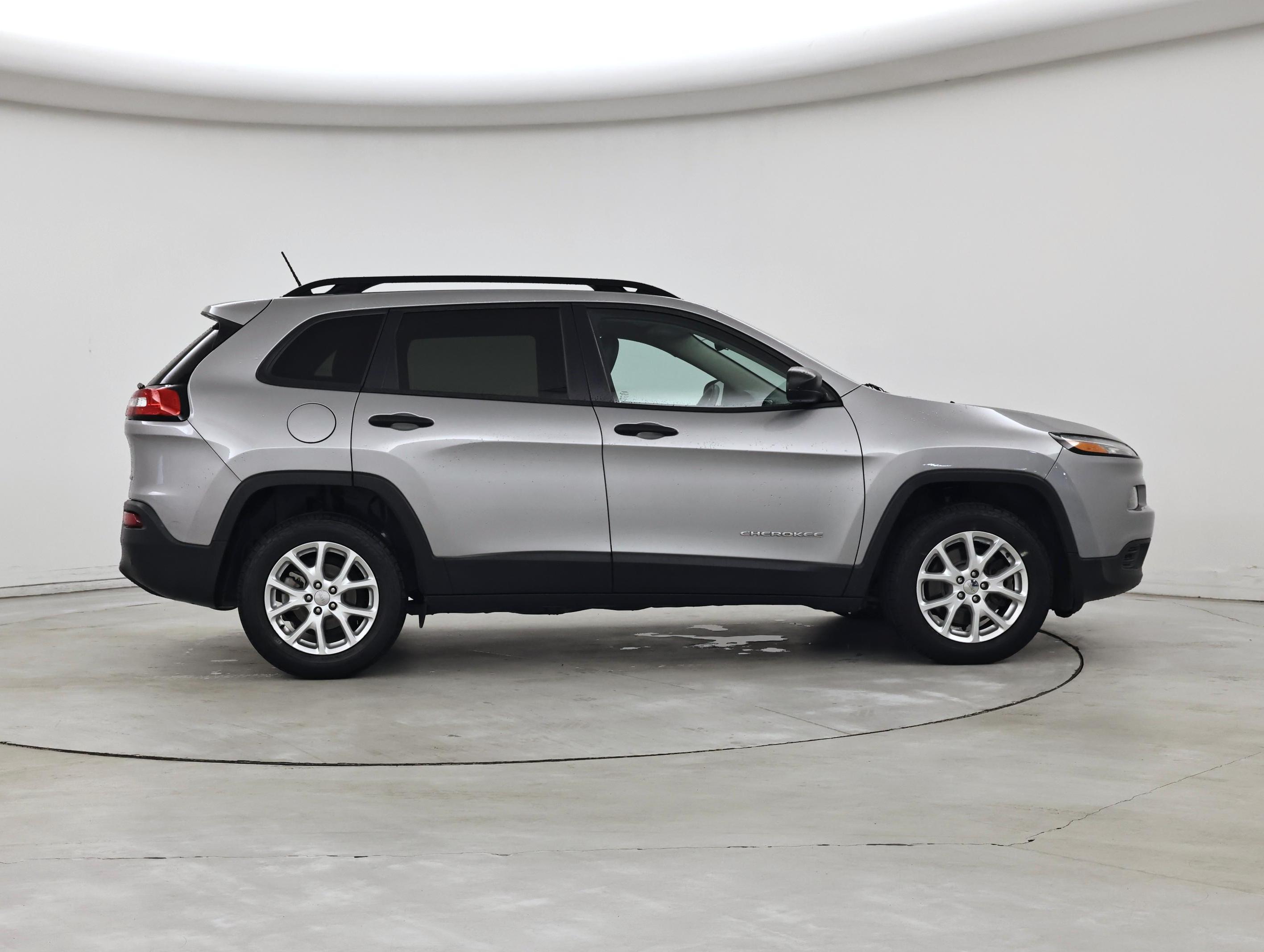 Thumbnail: 2016 Jeep Cherokee - 7