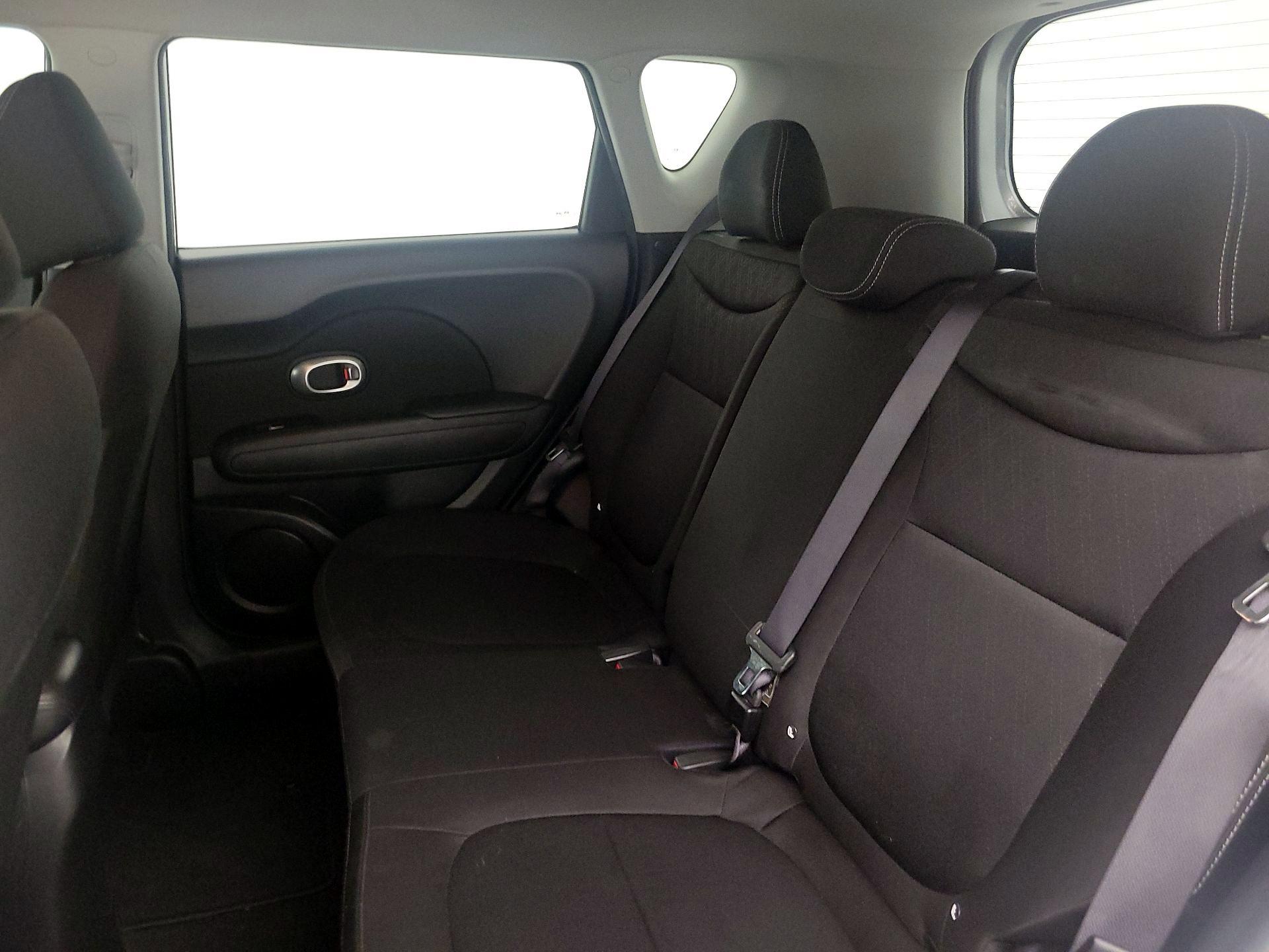 Thumbnail: 2018 Kia Soul - 18