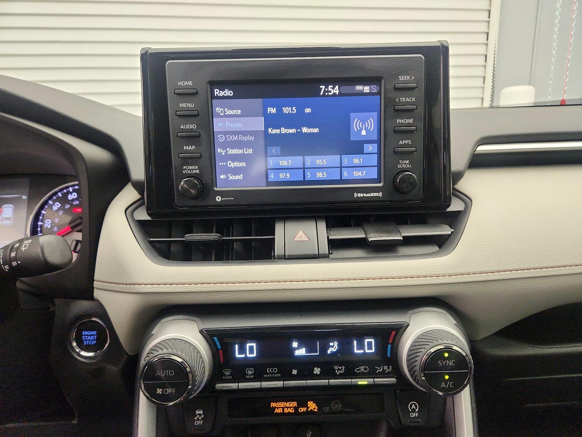 Thumbnail: 2021 Toyota RAV4 - 15