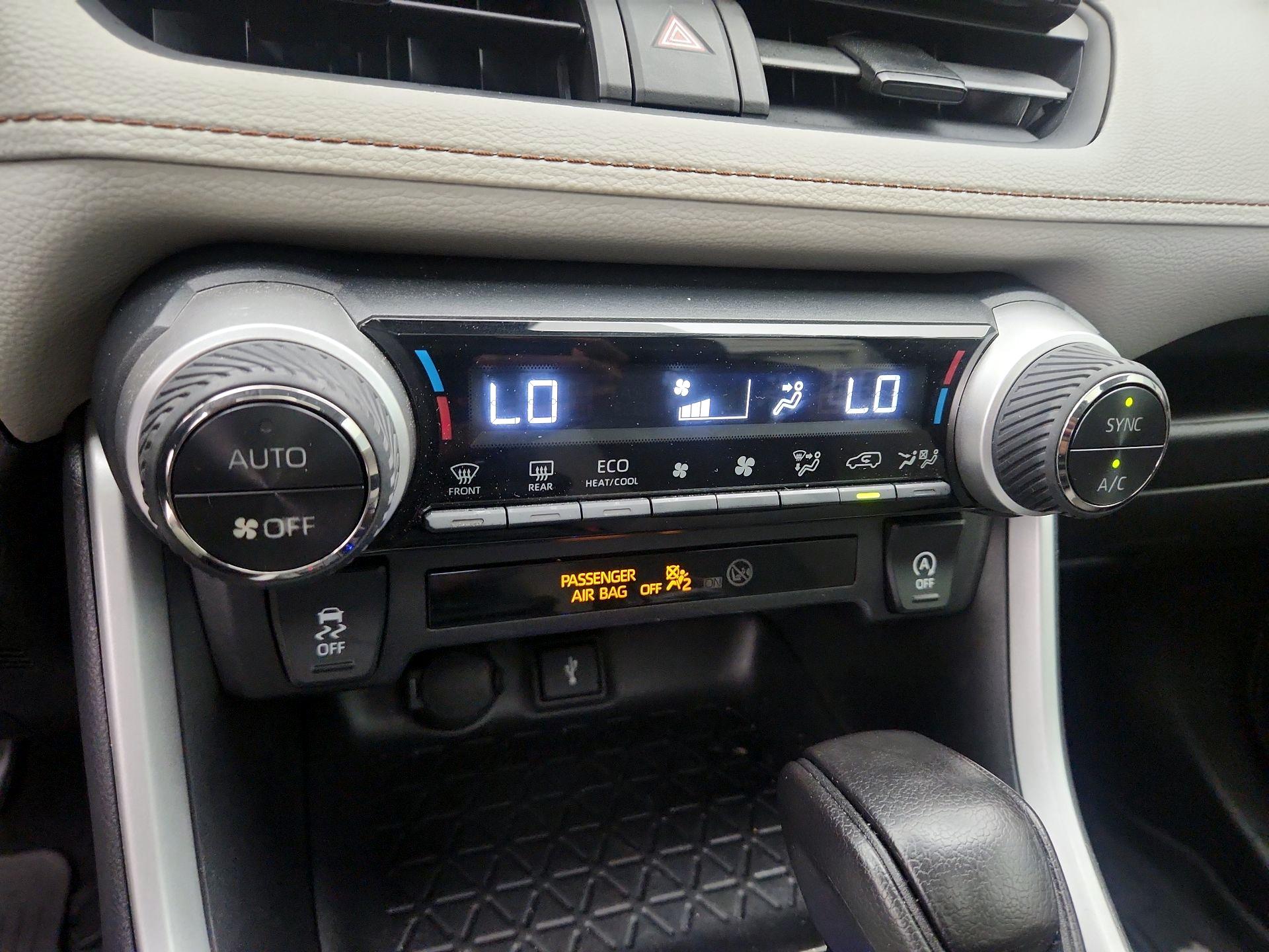 Thumbnail: 2021 Toyota RAV4 - 16