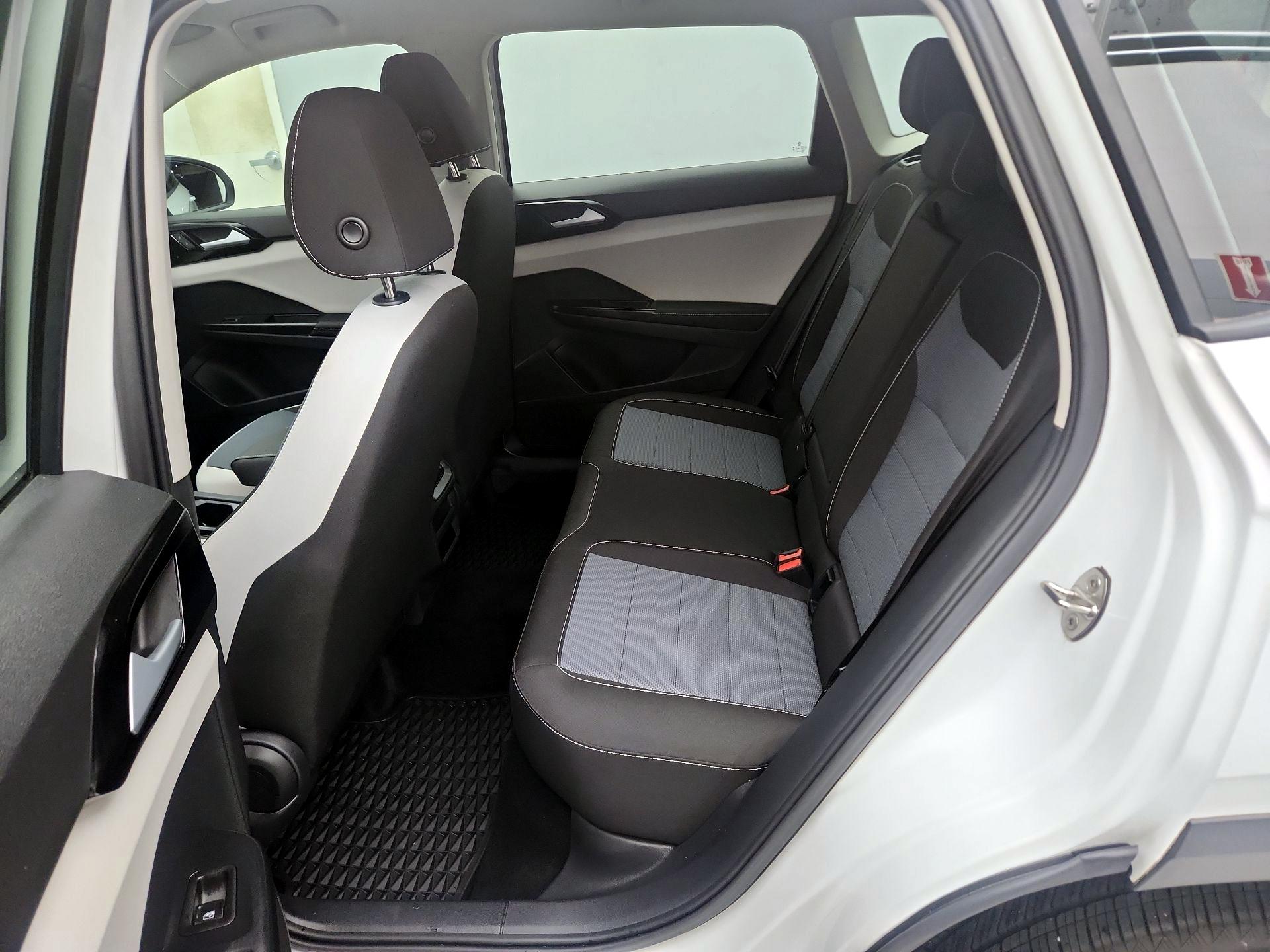 Thumbnail: 2025 Volkswagen Taos - 19