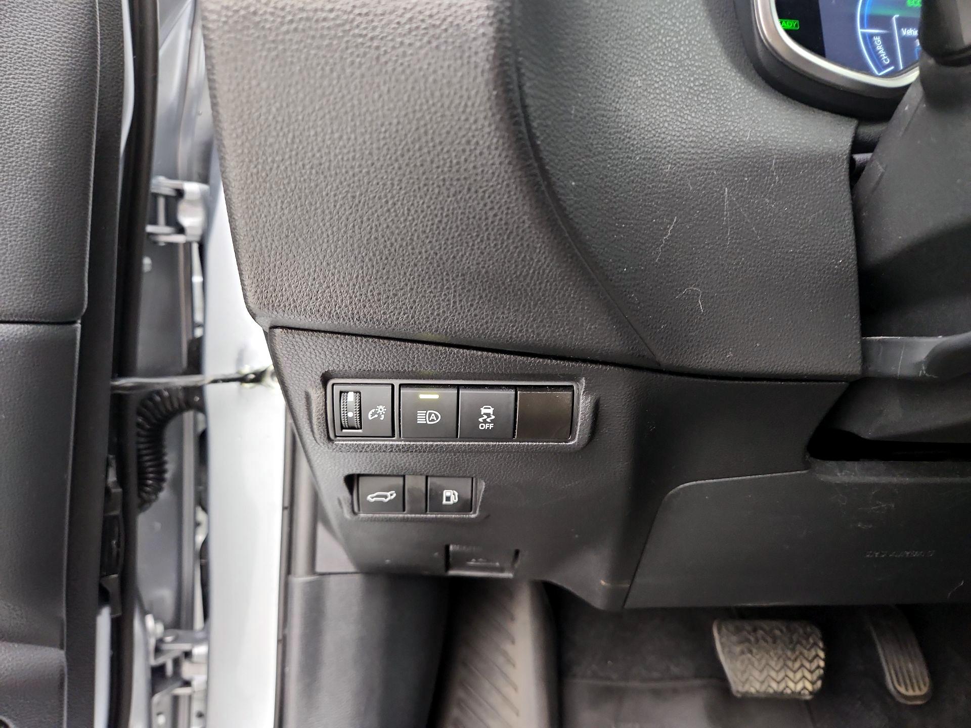 Thumbnail: 2025 Toyota Corolla Cross - 13