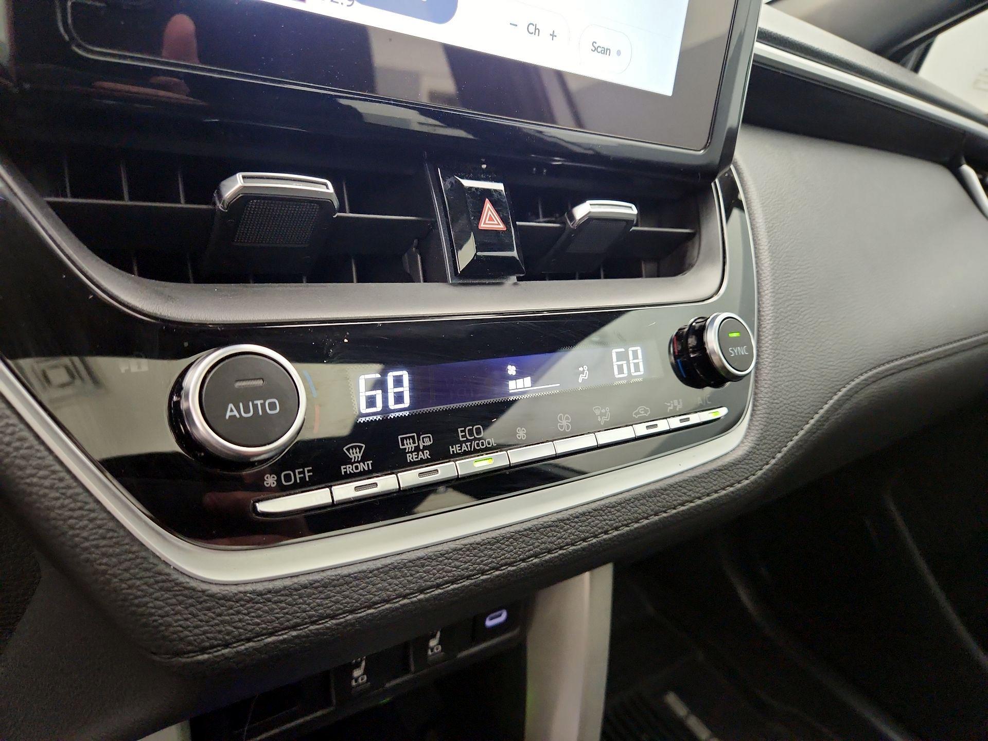 Thumbnail: 2025 Toyota Corolla Cross - 16