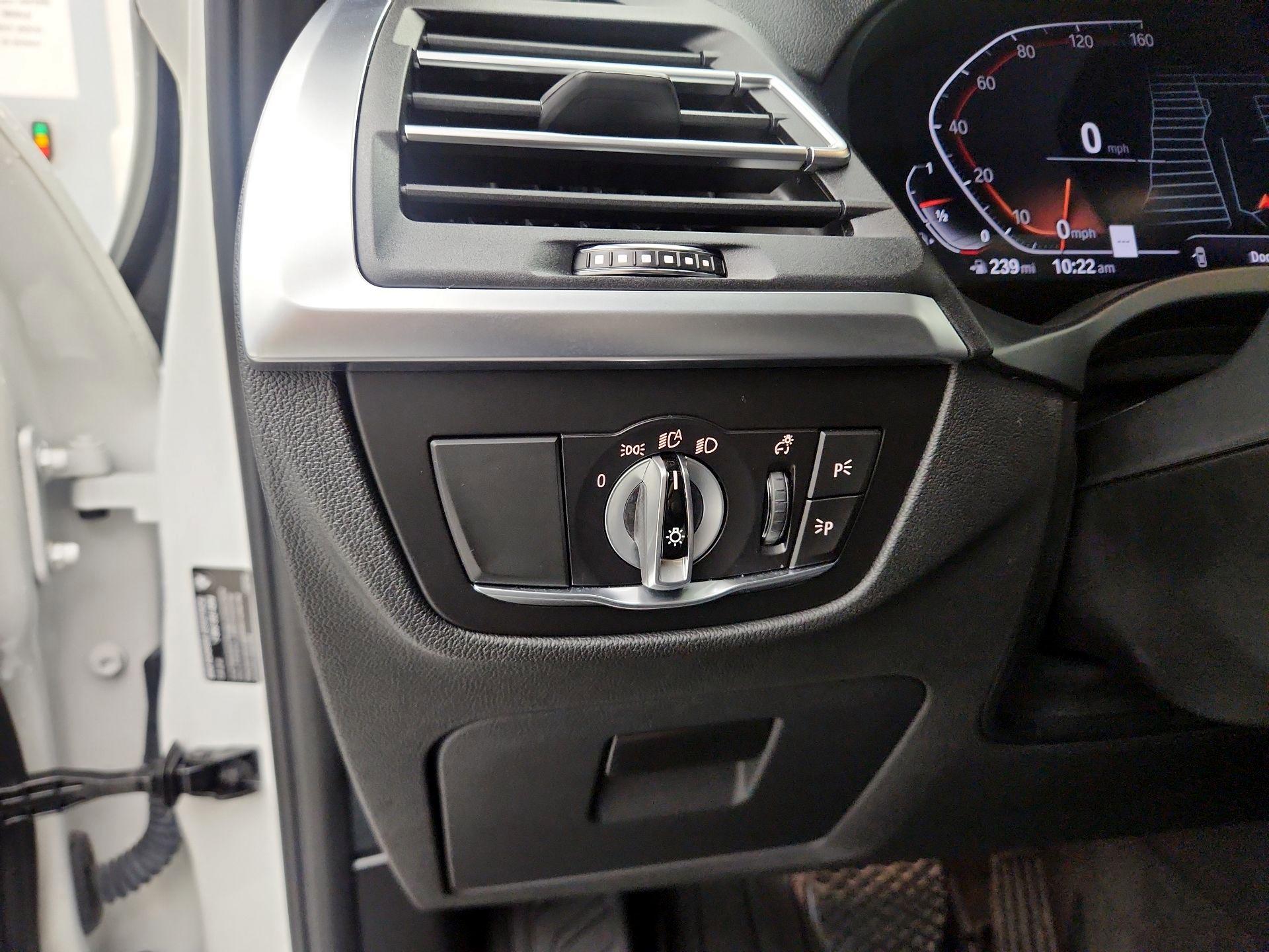 Thumbnail: 2022 BMW X3 - 13