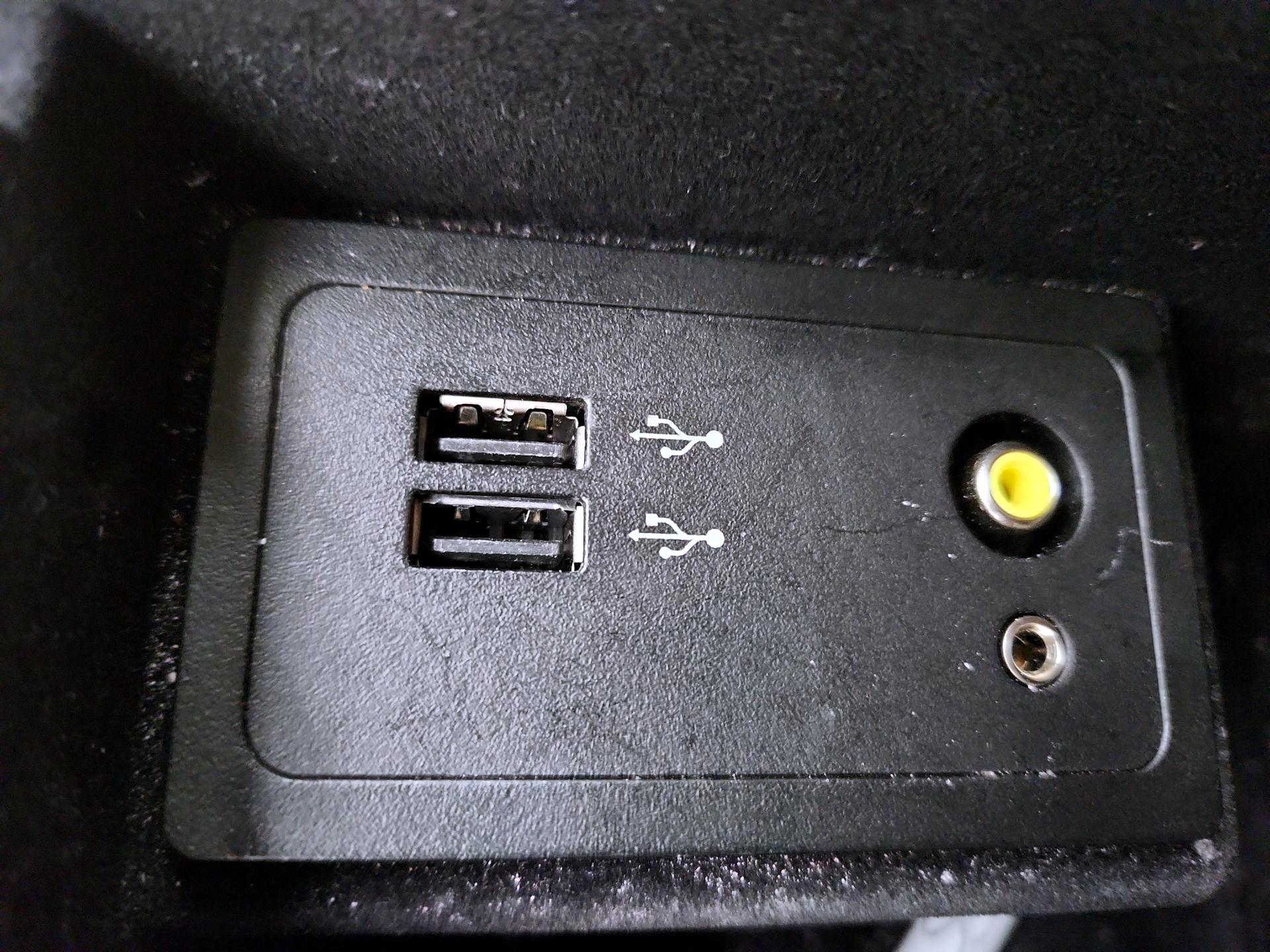 Thumbnail: 2018 INFINITI Q50 - 18