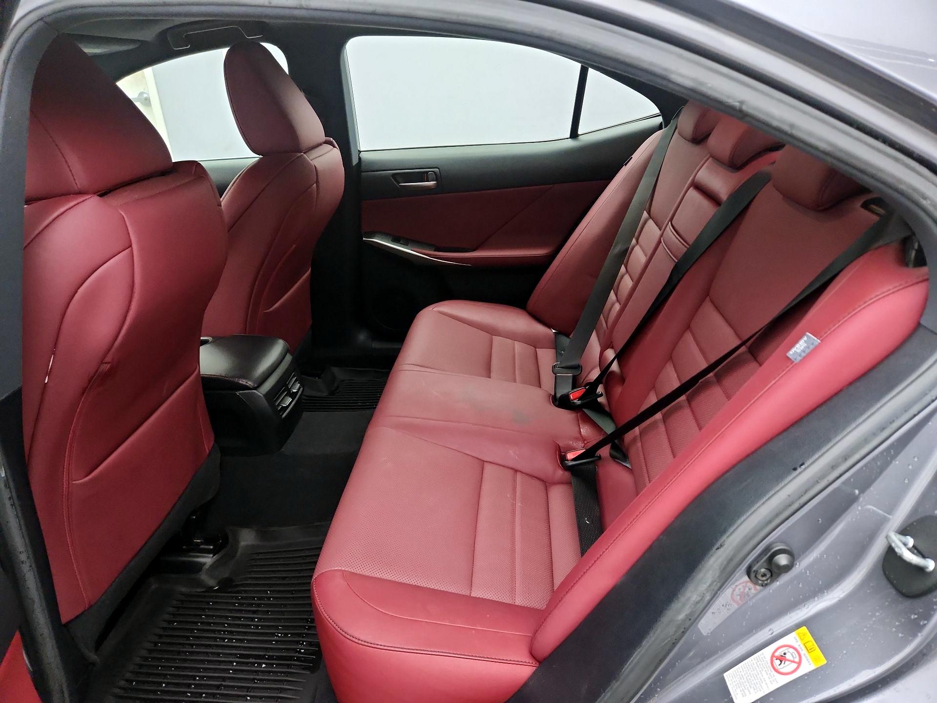 Thumbnail: 2019 Lexus IS - 20