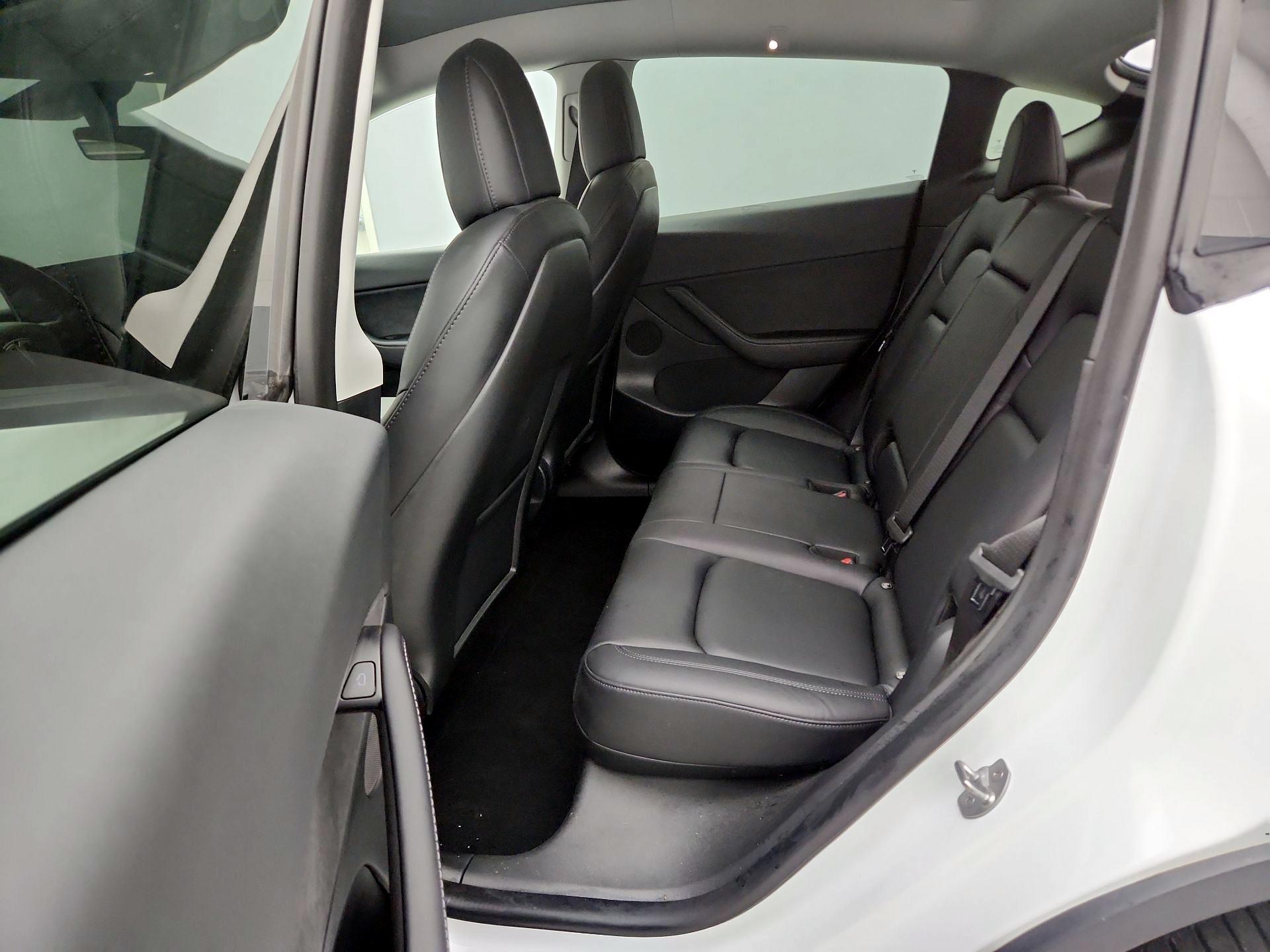 Thumbnail: 2022 Tesla Model Y - 18