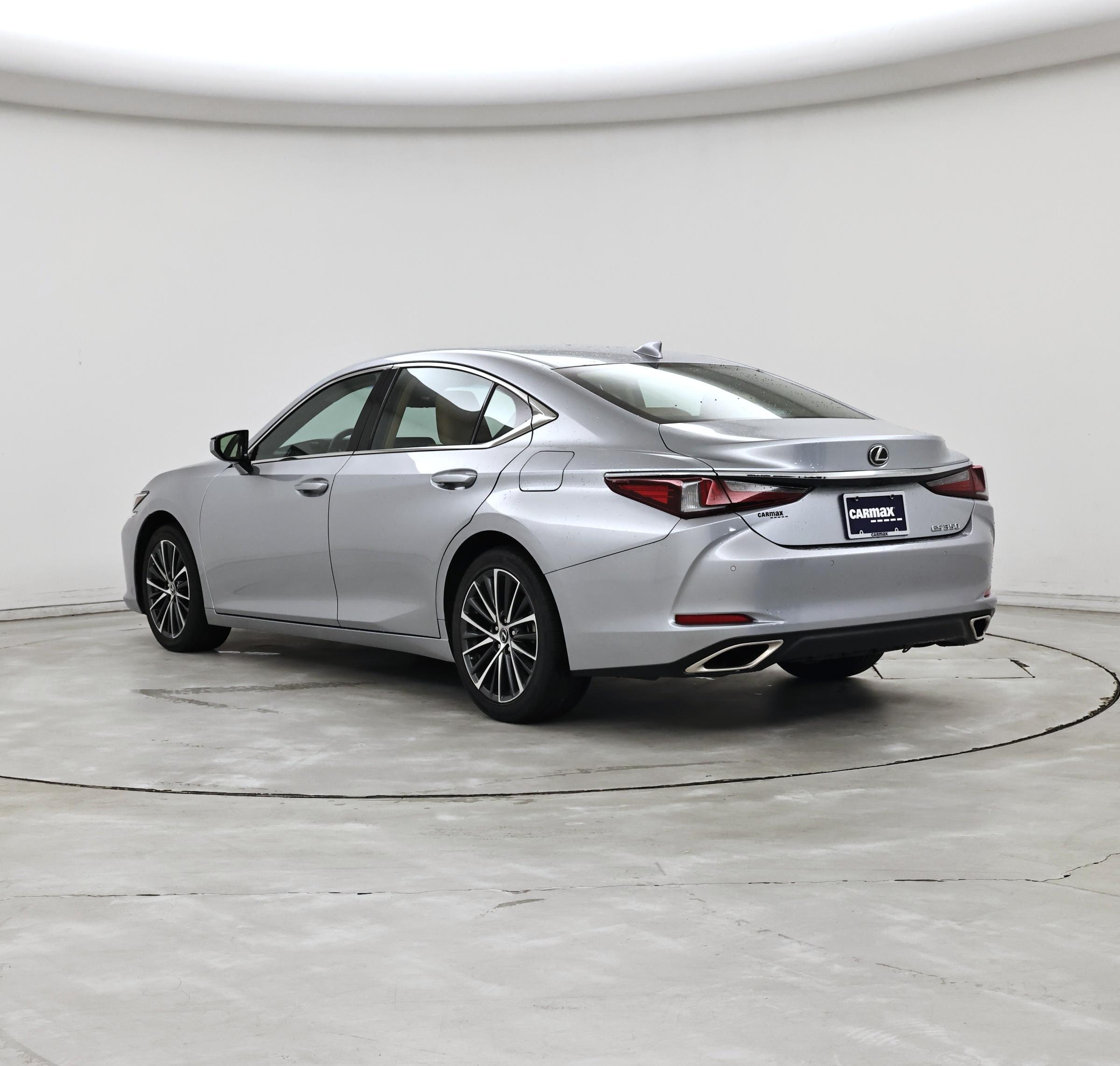 Thumbnail: 2023 Lexus ES - 2