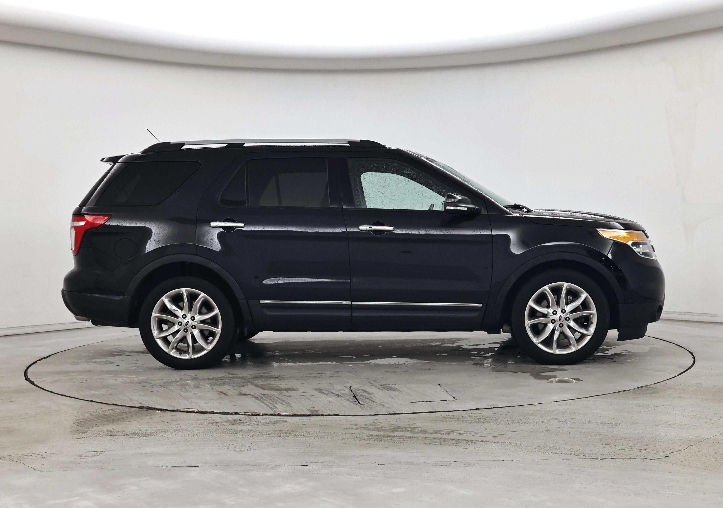 Thumbnail: 2015 Ford Explorer - 7